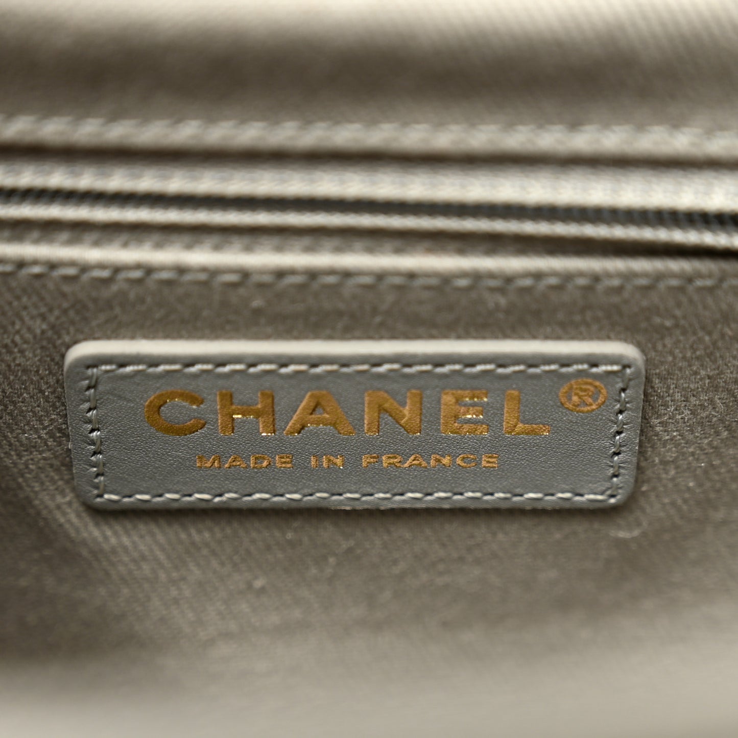 Caviar Quilted Medium Business Affinity Flap Grey