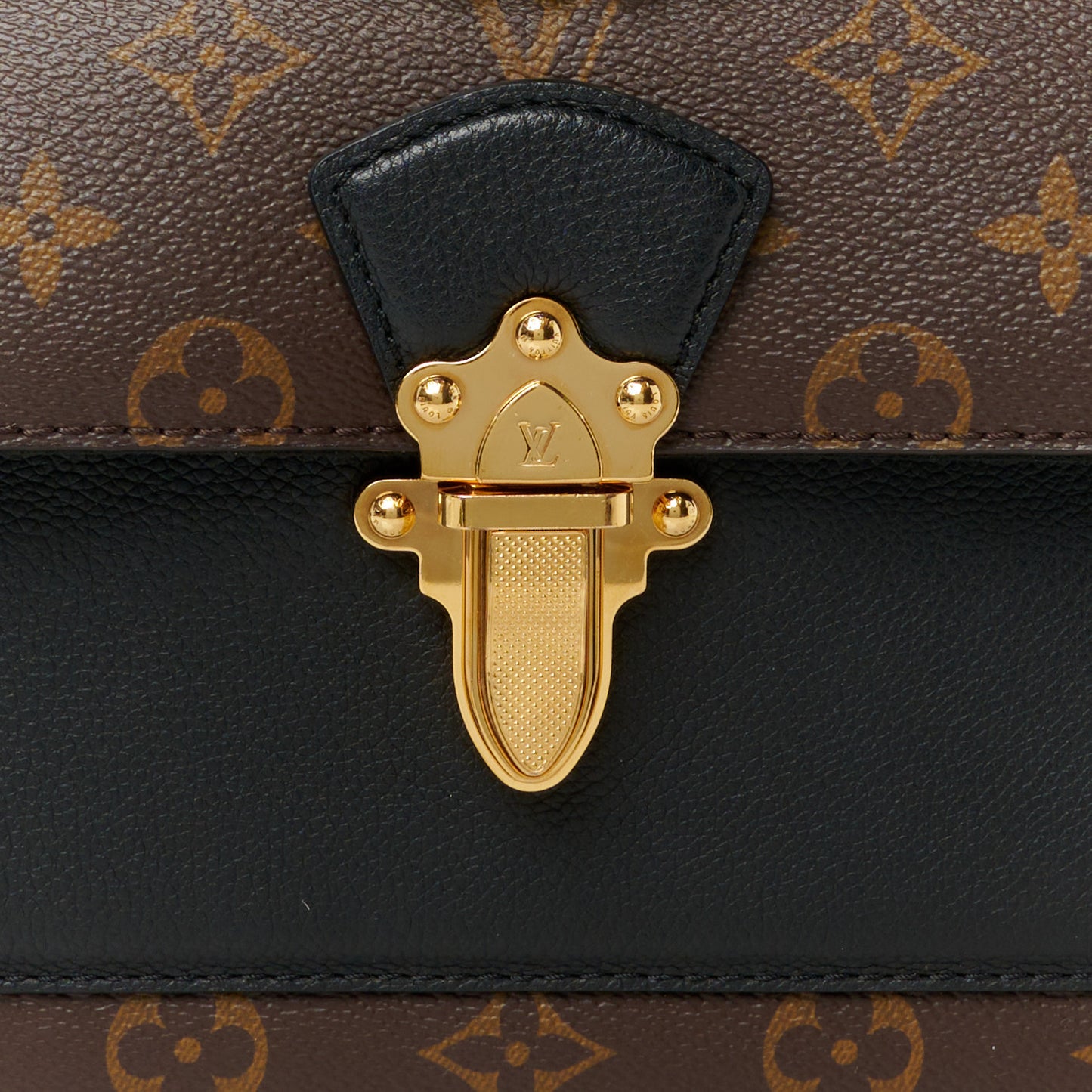Monogram Victoire Black