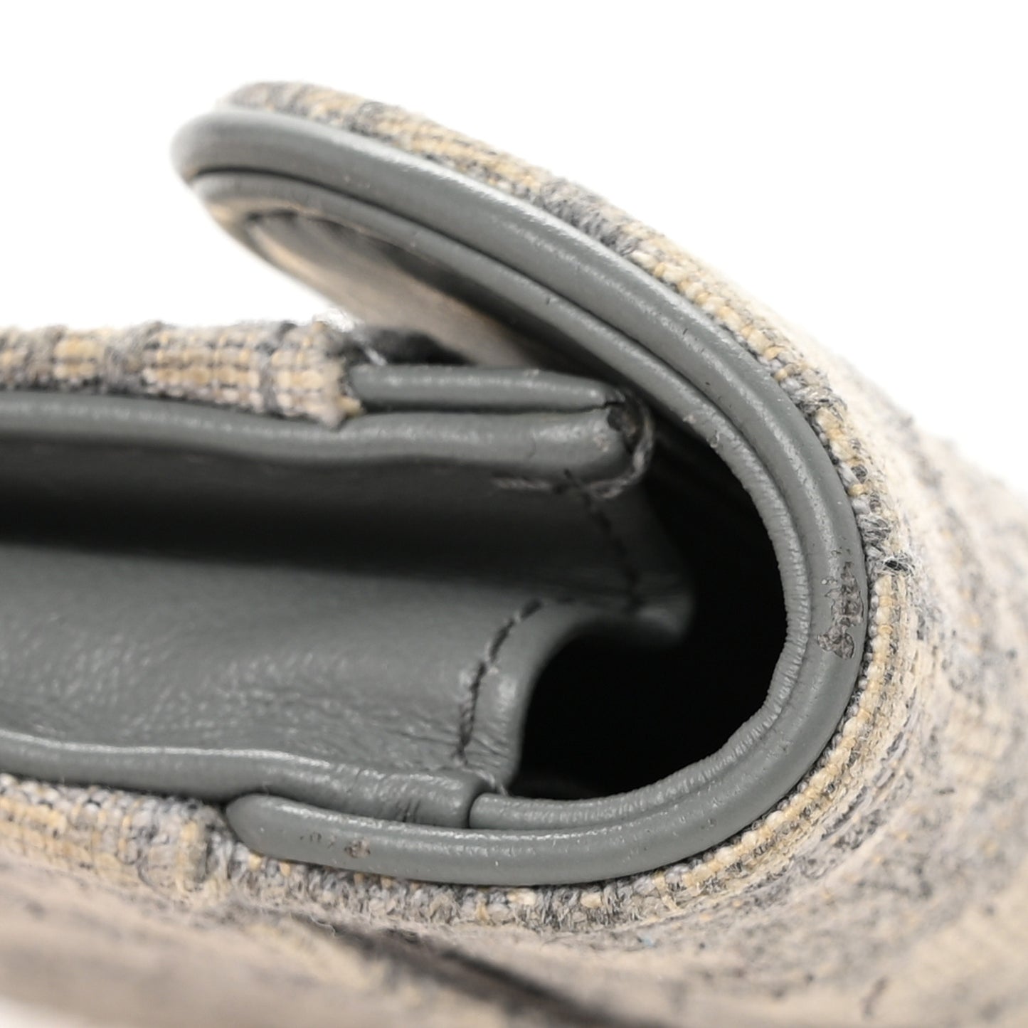 Oblique Saddle Card Holder Gray