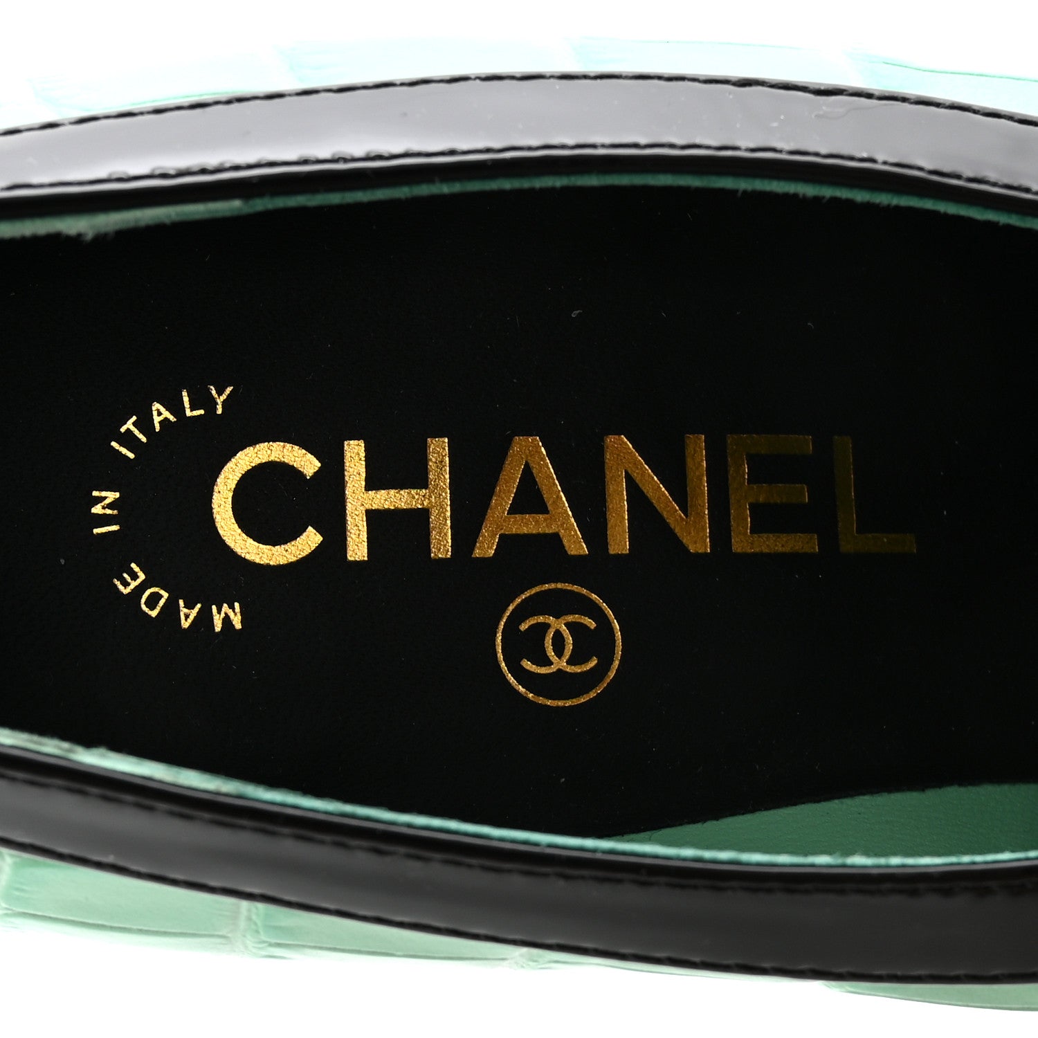 Chanel Crocodile Embossed Patent Calfskin Pumps 37.5 Green Black
