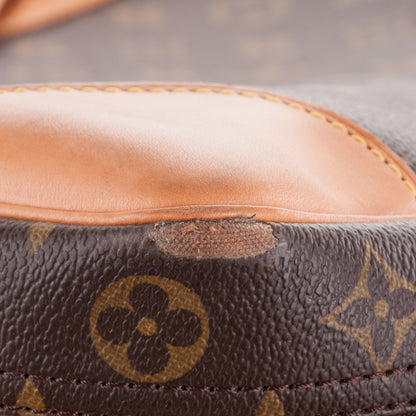 Louis Vuitton Monogram Sirius 70 8 of 10