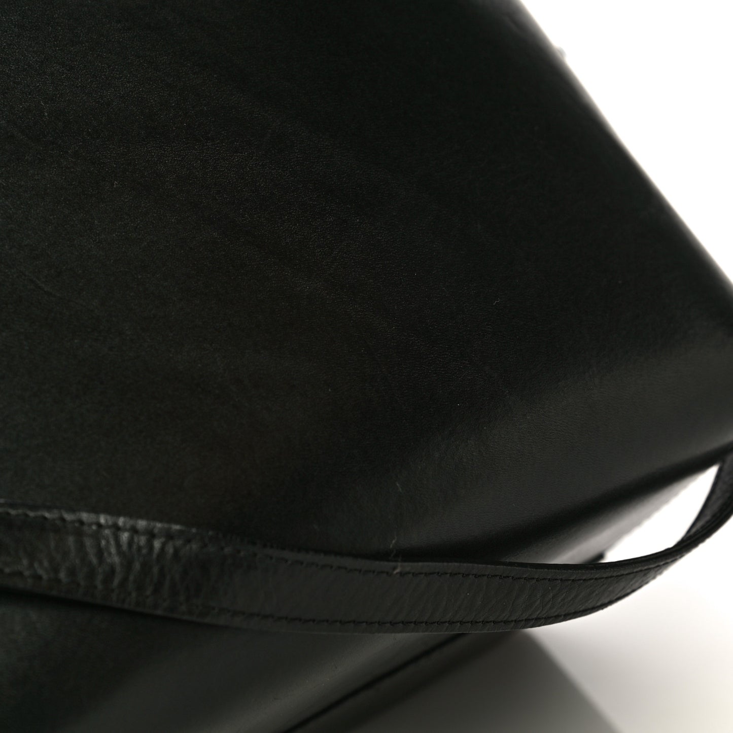 Vegetable Tanned Calfskin Bucket Bag Black Ballerina
