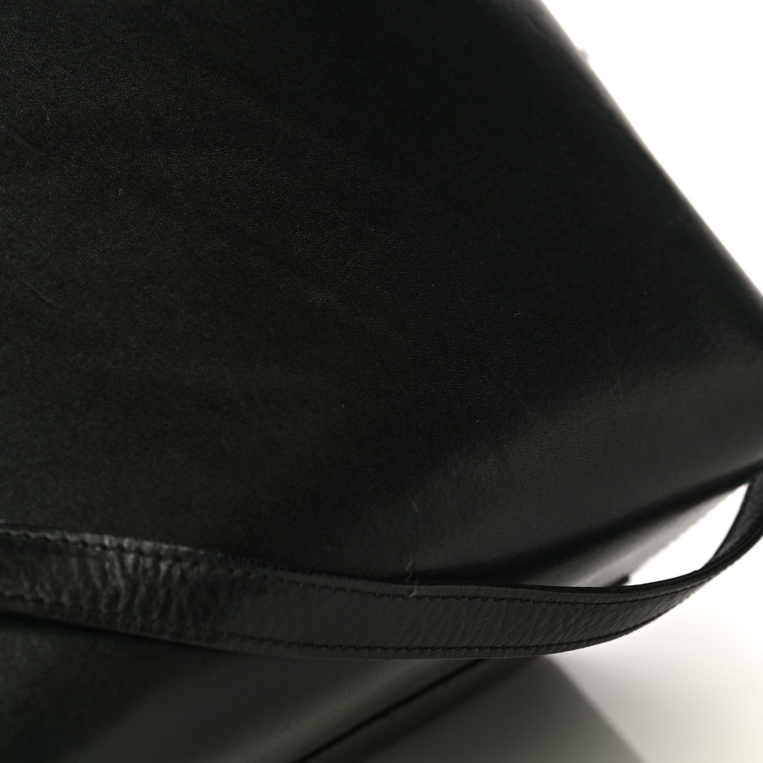 Mansur Gavriel Vegetable Tanned Calfskin Bucket Bag Black Ballerina 24 of 25