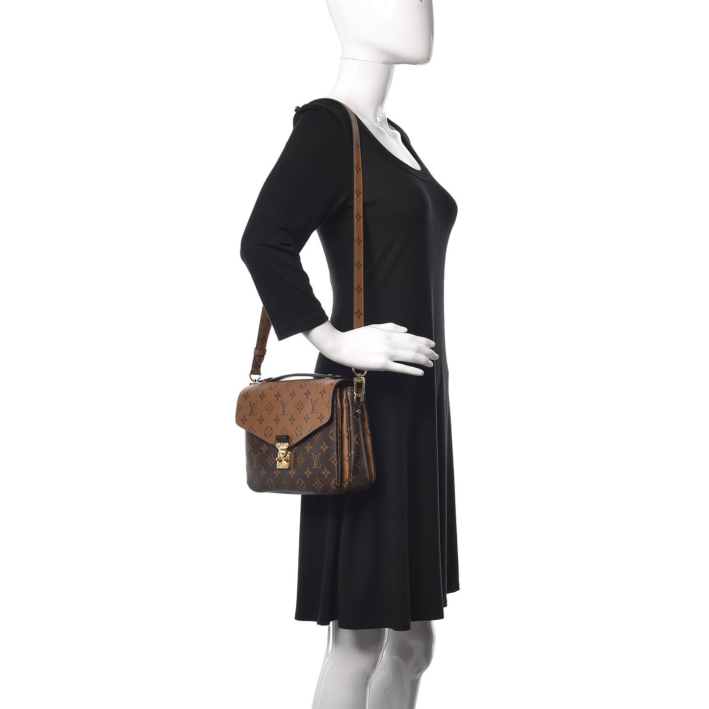 Reverse Monogram Pochette Metis