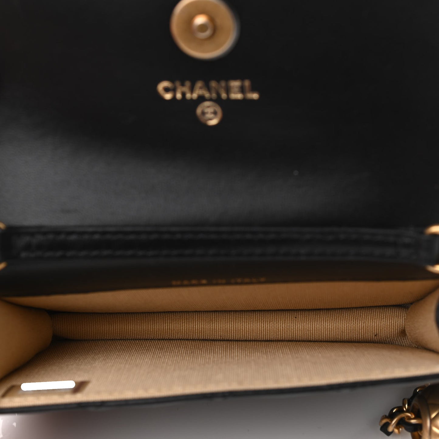 Lambskin Quilted Pearl Crush Flap With Chain Black