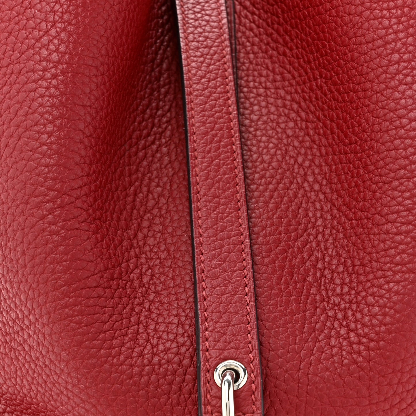 Taurillon Clemence Picotin Lock 22 MM Rouge H