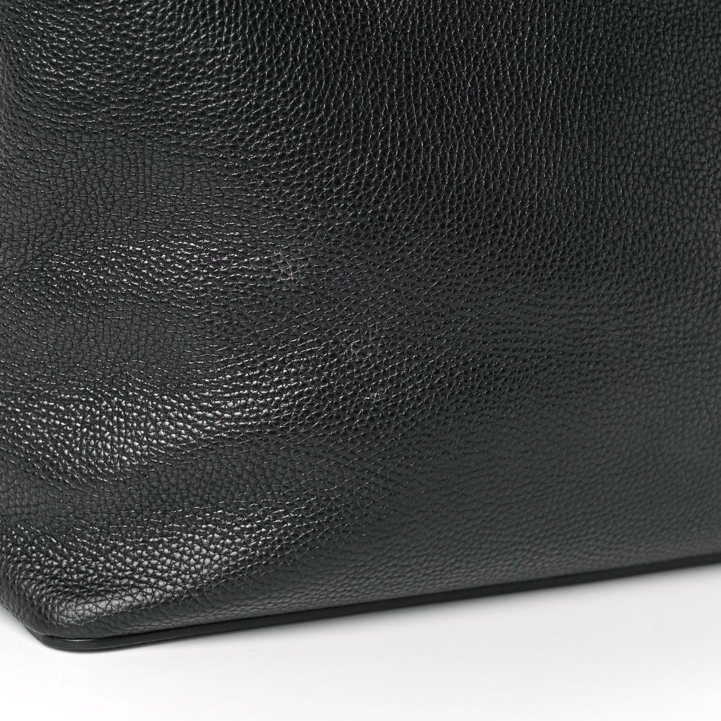Pebbled Calfskin Large Soho Hobo Black