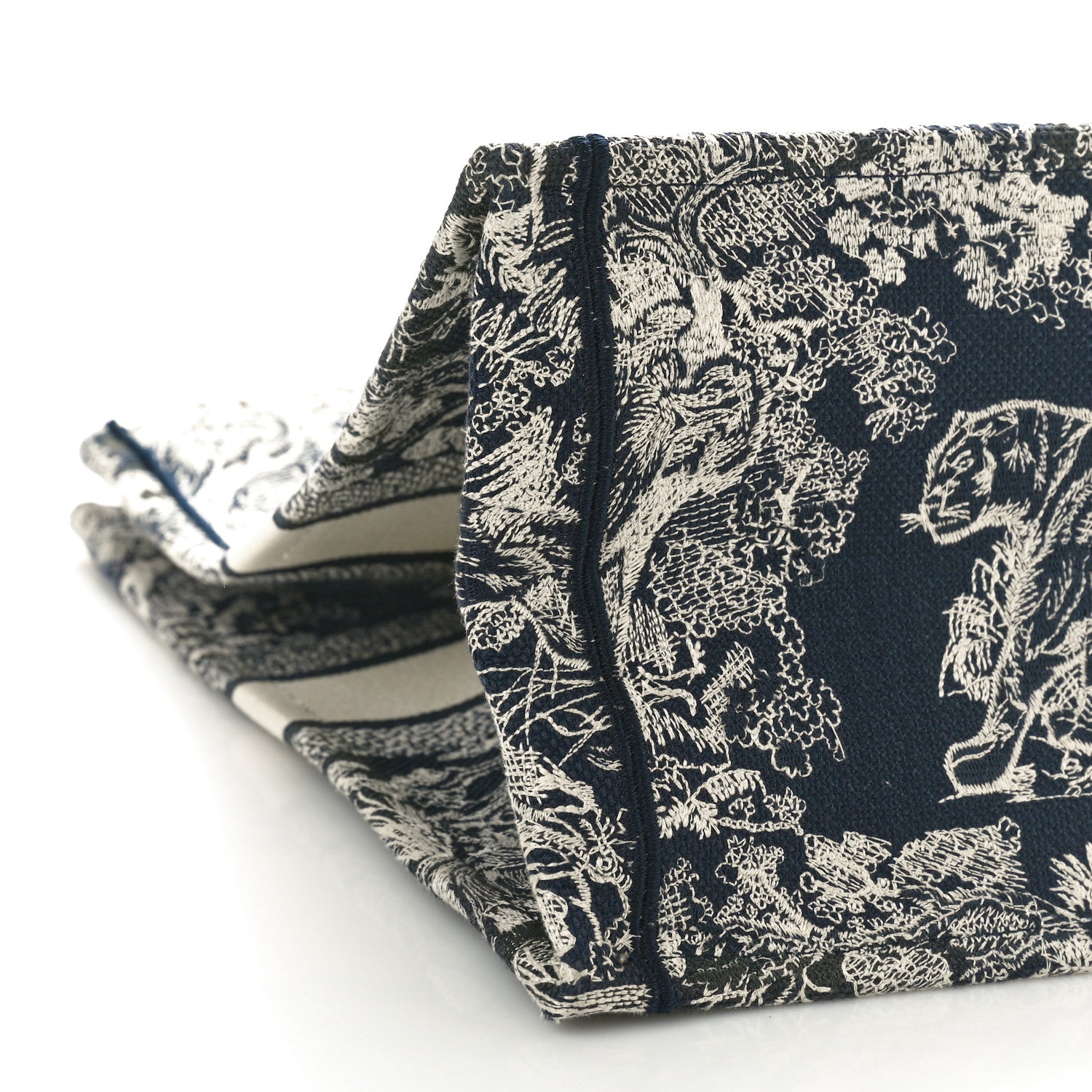 Christian Dior Canvas Embroidered Large Dioriviera Toile De Jouy Reverse Book Tote Blue 9 of 11