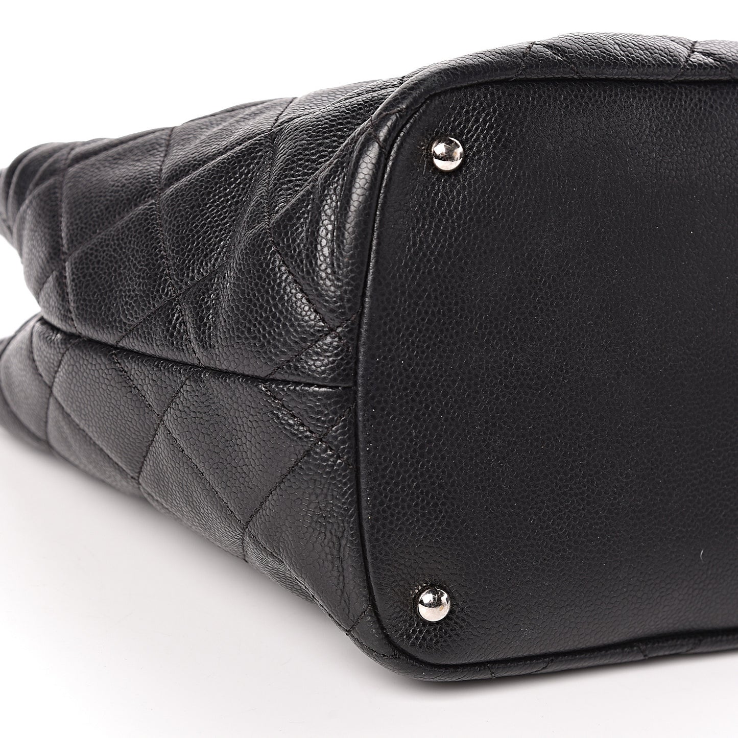 Caviar Quilted CC Timeless Soft Tote Black