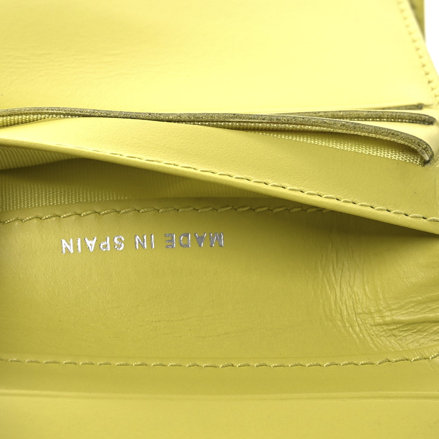 Caviar Timeless CC Compact French Wallet Yellow