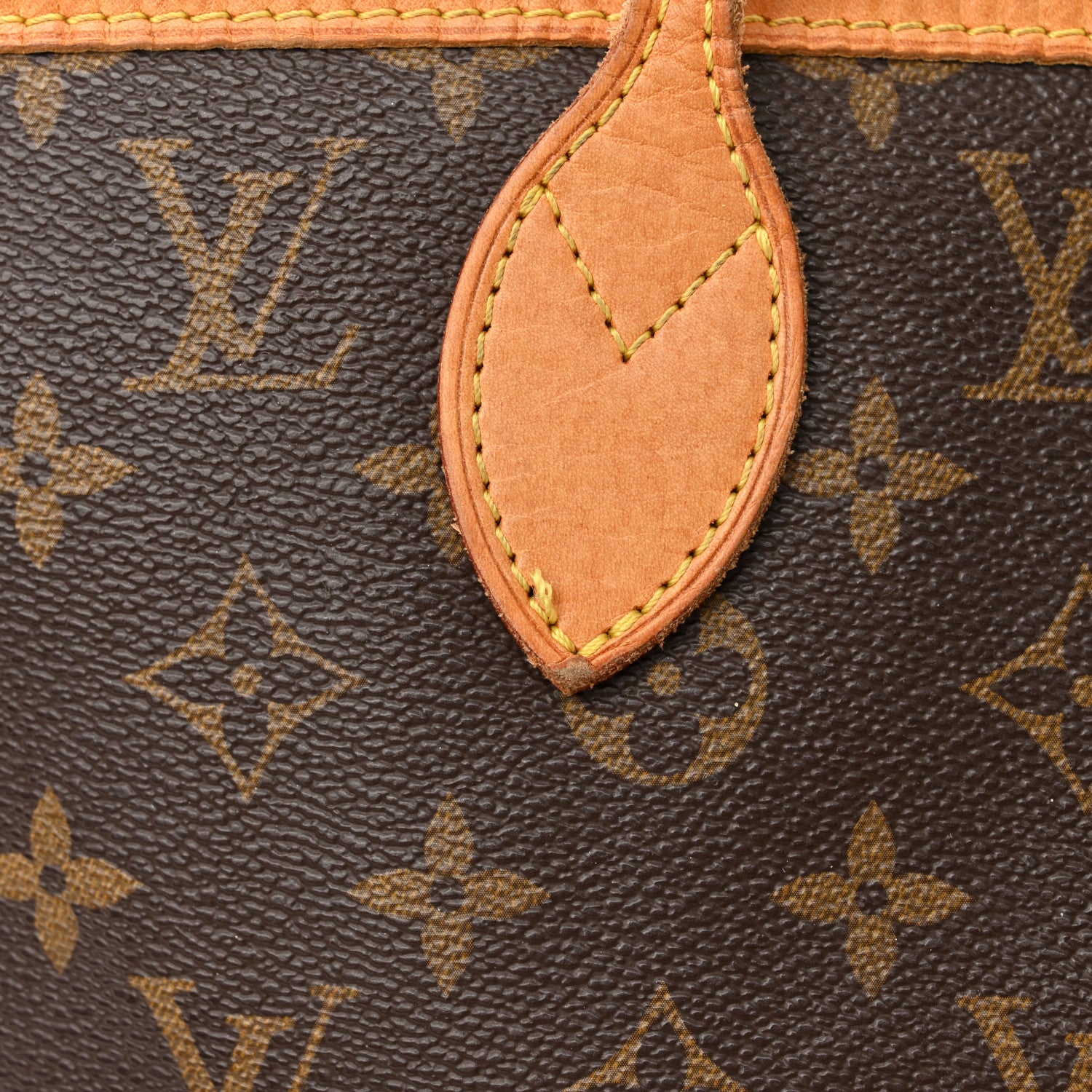 Louis Vuitton Monogram Neverfull MM 18 of 20