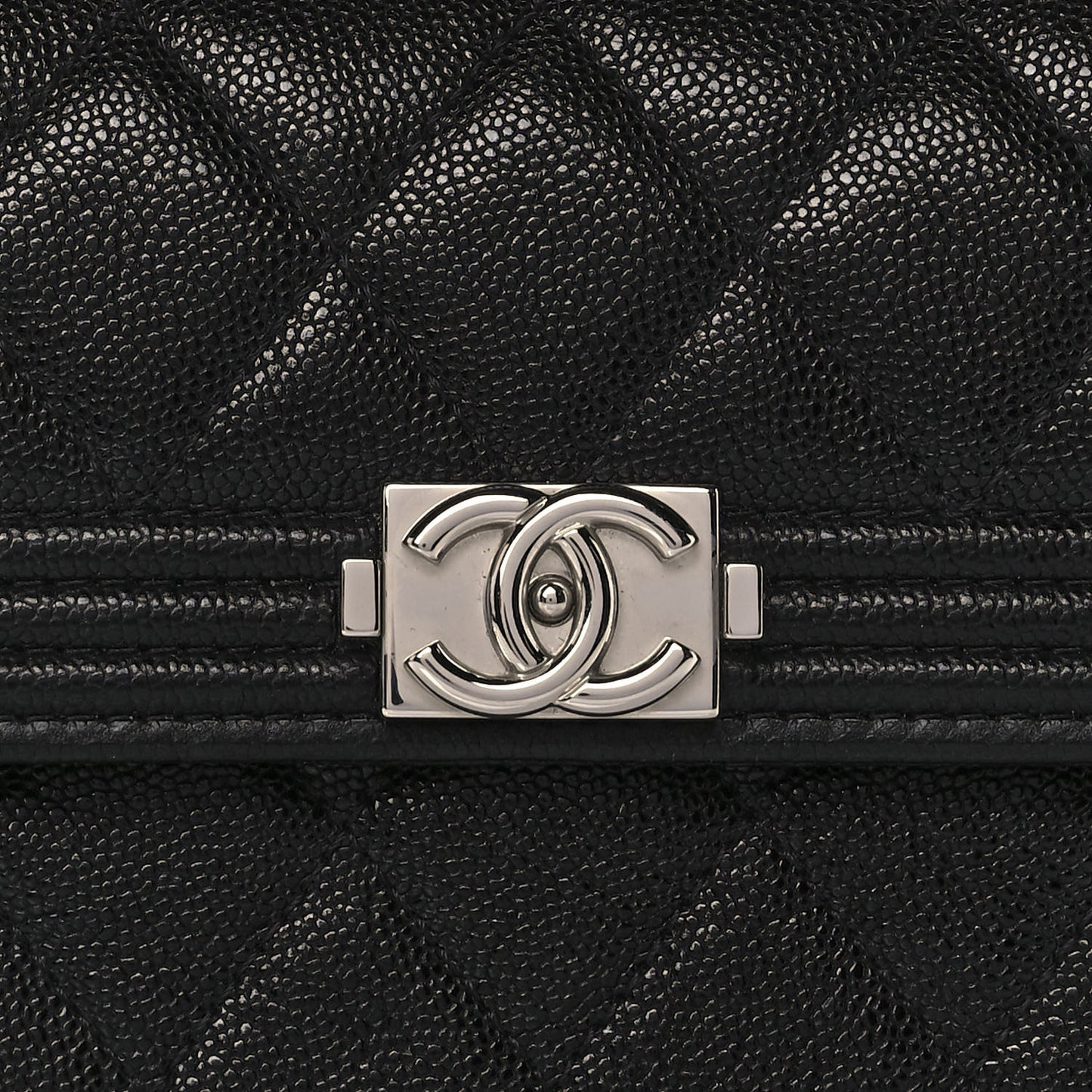 Caviar Quilted Medium Boy Flap Wallet Black