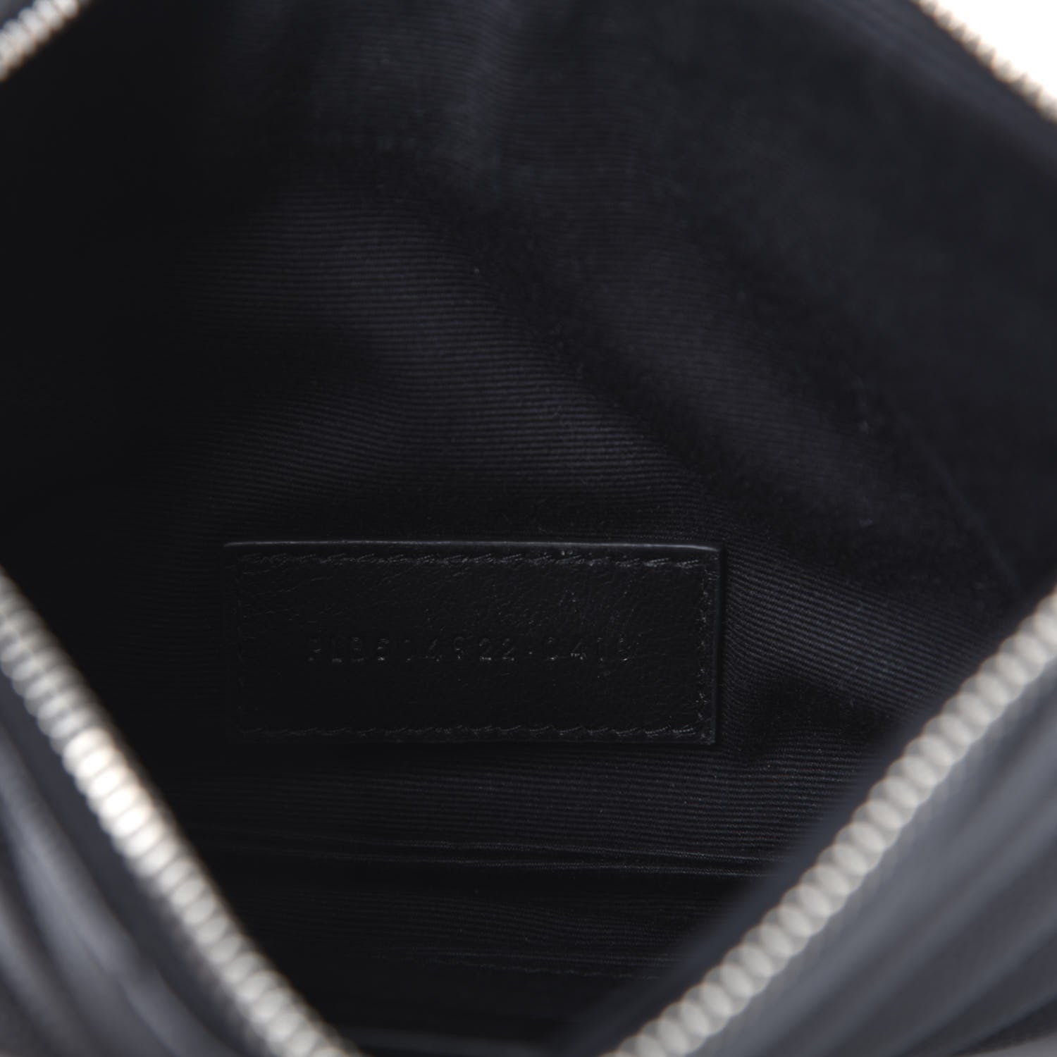Saint Laurent Grain De Poudre Chevron Monogram Bill Pouch Black 9 of 10
