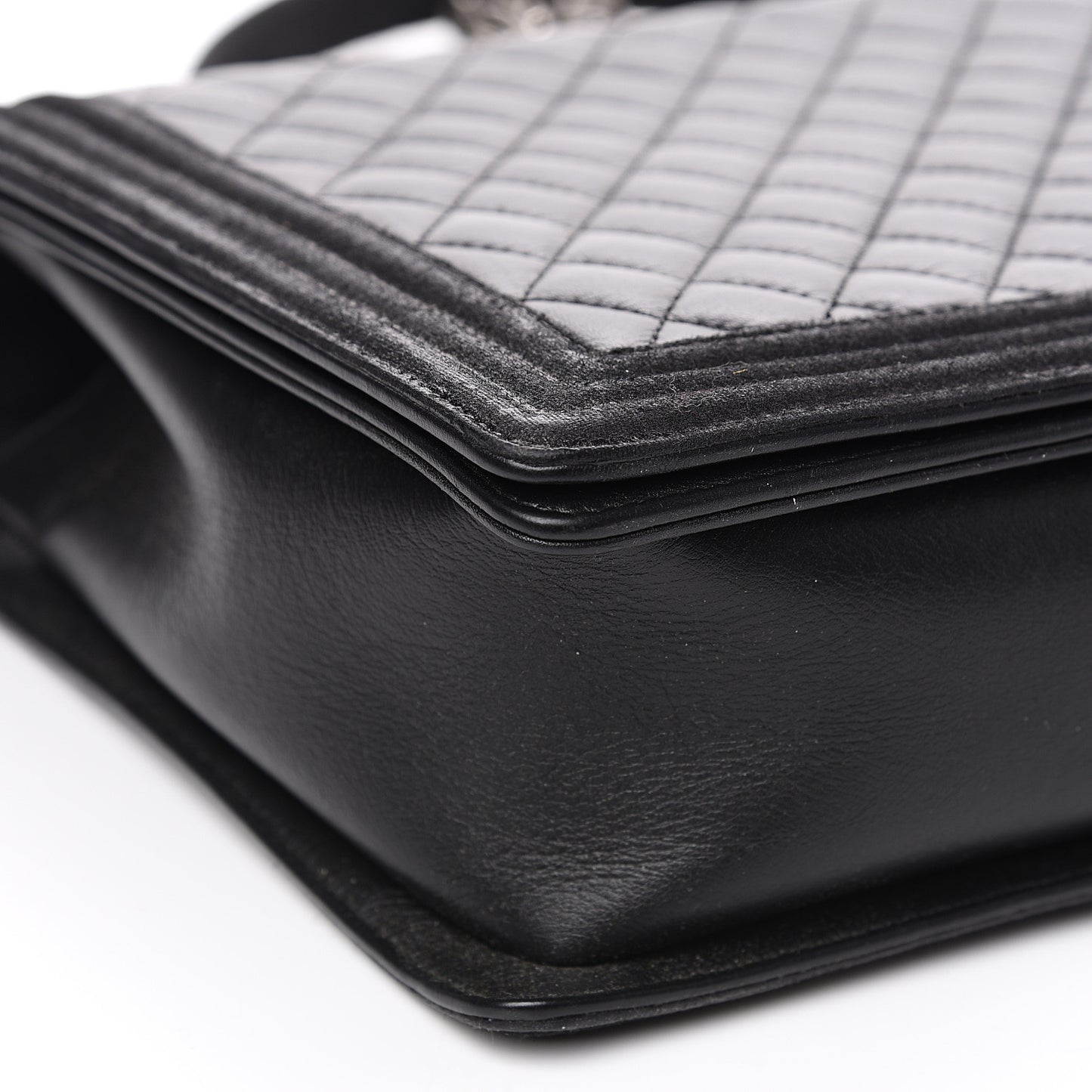 Calfskin Quilted Large Boy Flap Black