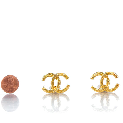 Chanel CC Clip On Earrings Gold 2 of 5