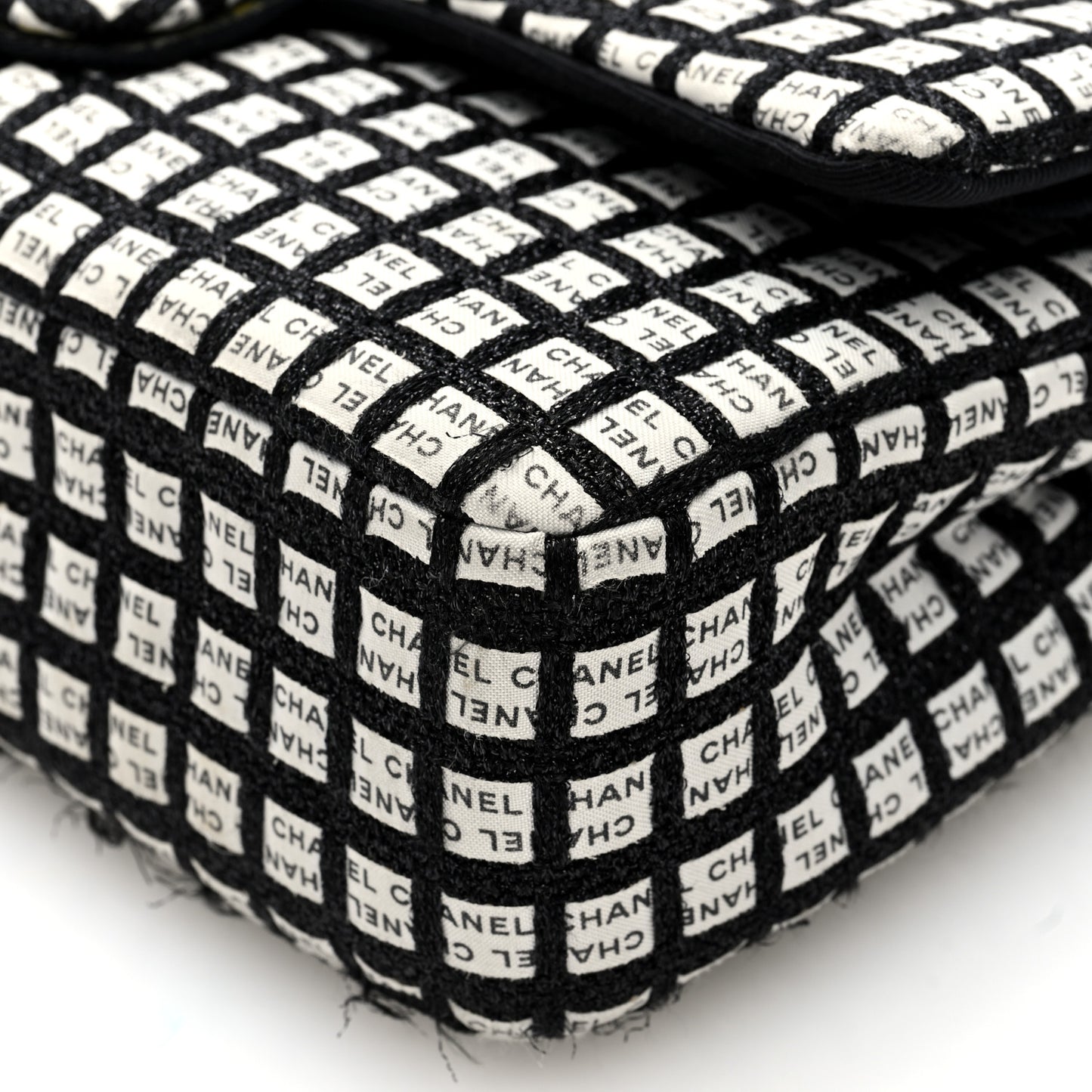 Ribbon Tweed Medium Double Flap Black White