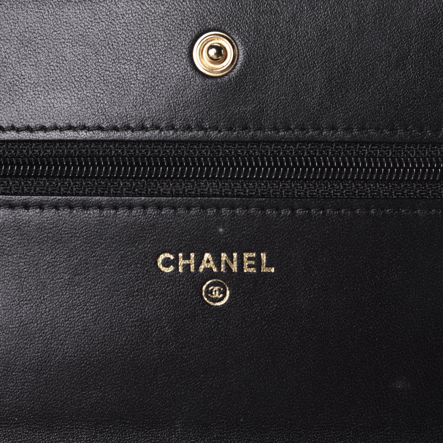 Lambskin Quilted Wallet On Chain WOC Black