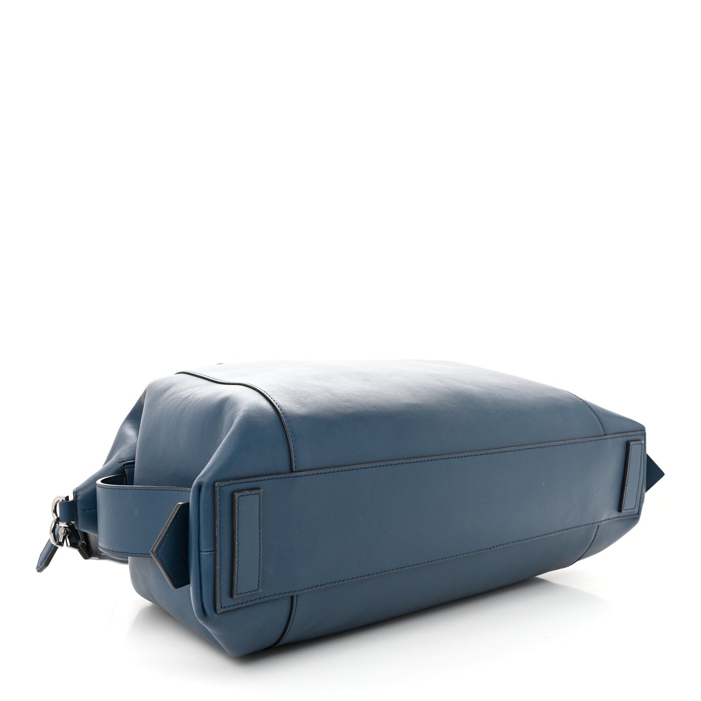 Smooth Calfskin Medium Soft Antigona Midnight