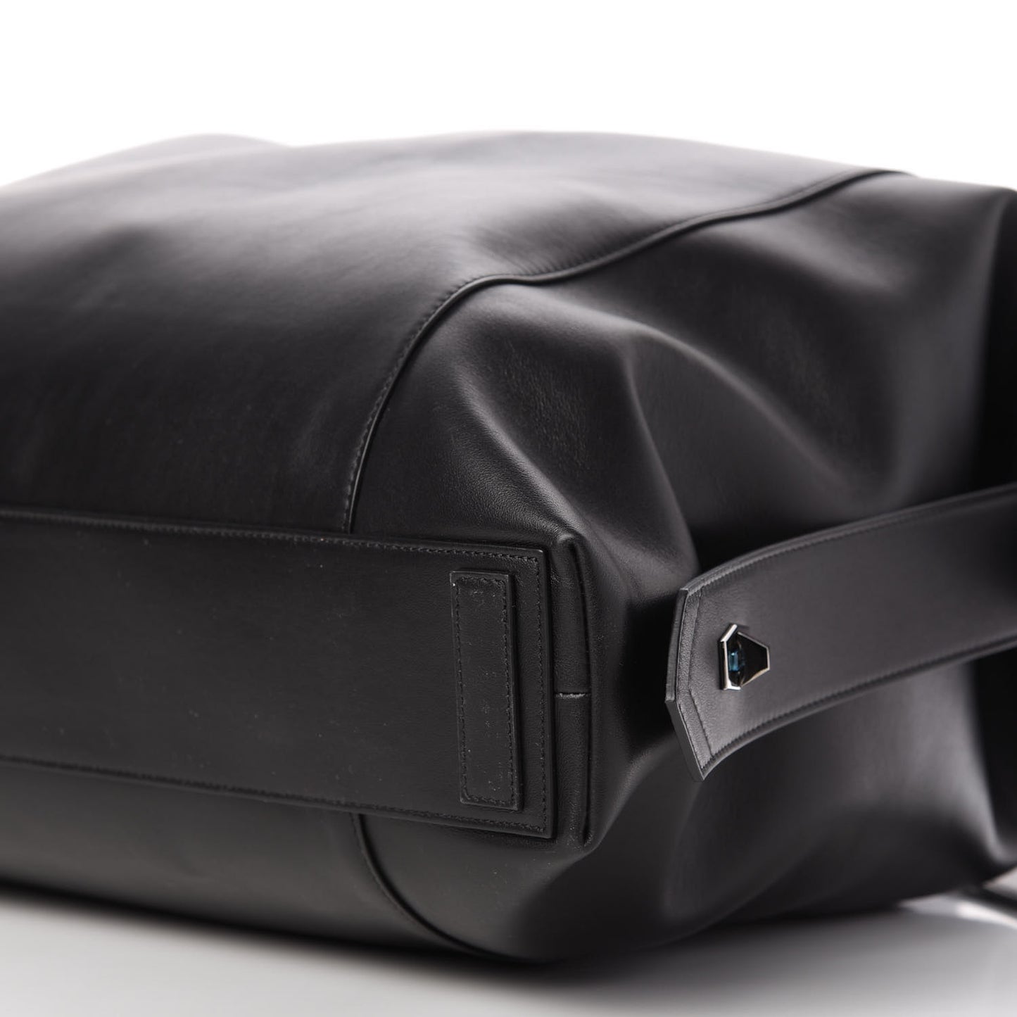 Smooth Calfskin Large Soft Antigona Black