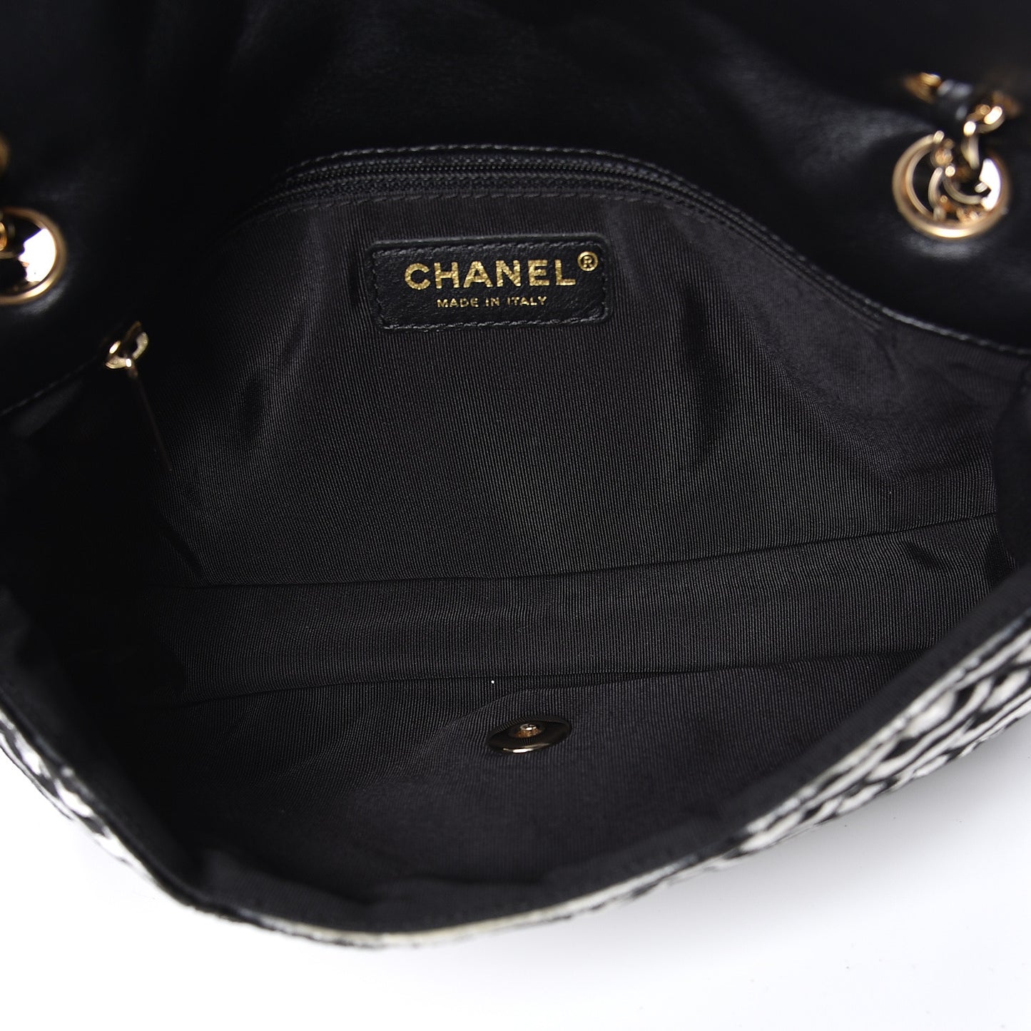 Velvet Quilted Medium Flap Black White