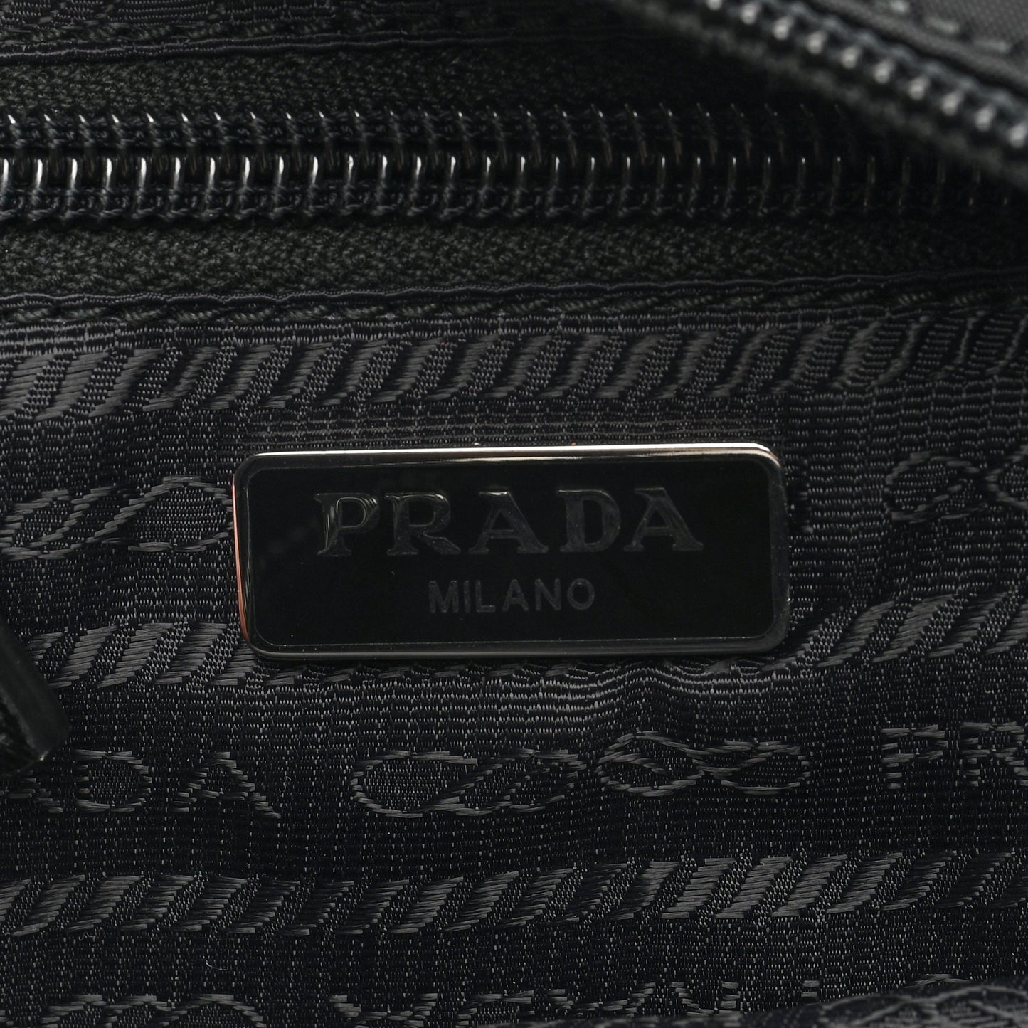 Tessuto Nylon Vela Saffiano Wristlet Black