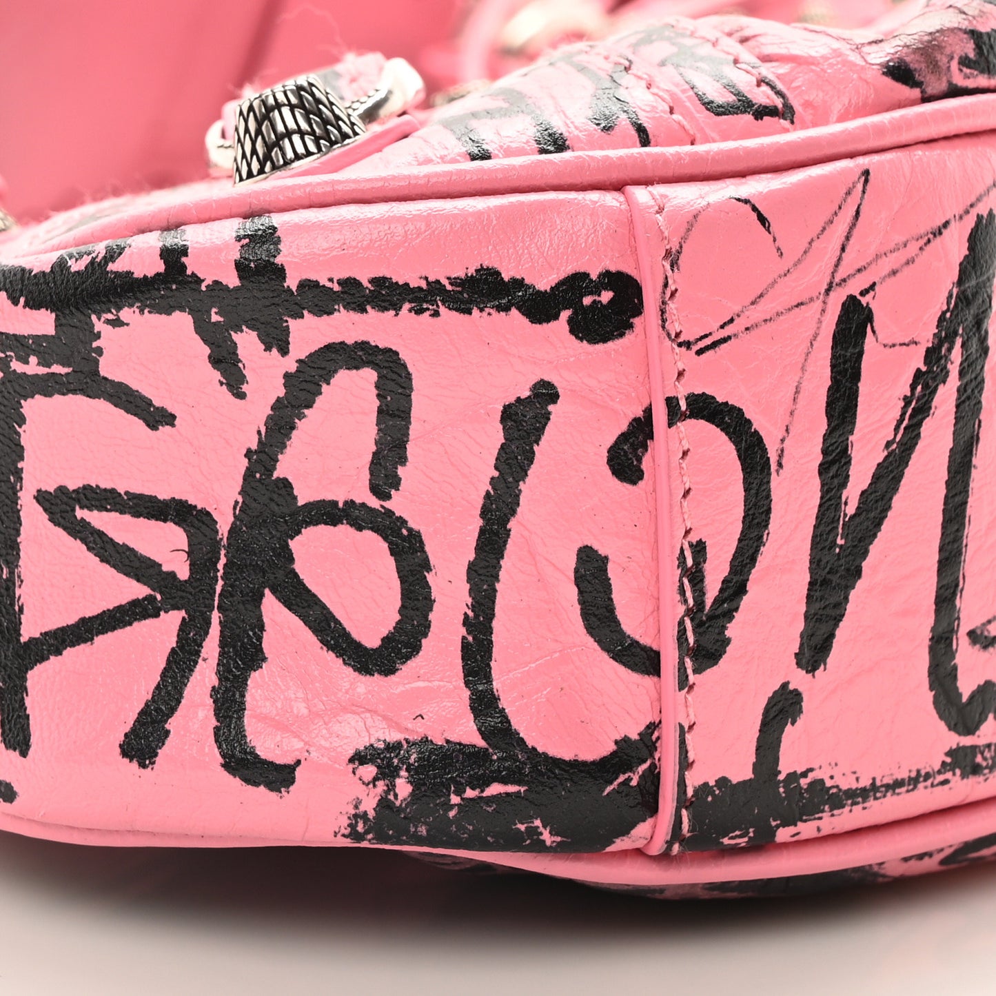 Agneau Arena Graffiti Le Cagole Shoulder Bag XS Sweet Pink