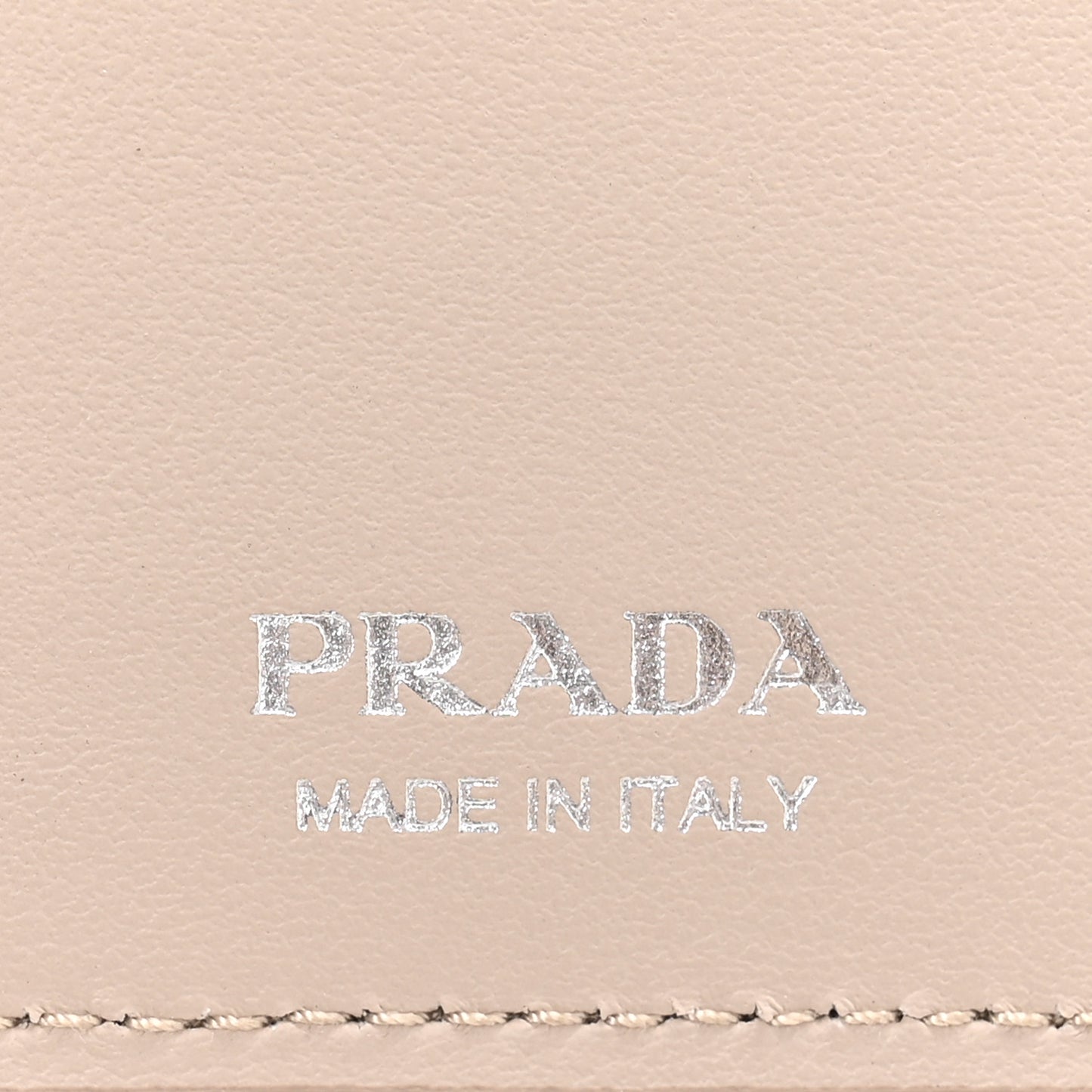 Vitello Daino Triangle Continental Zip Wallet Ninfea