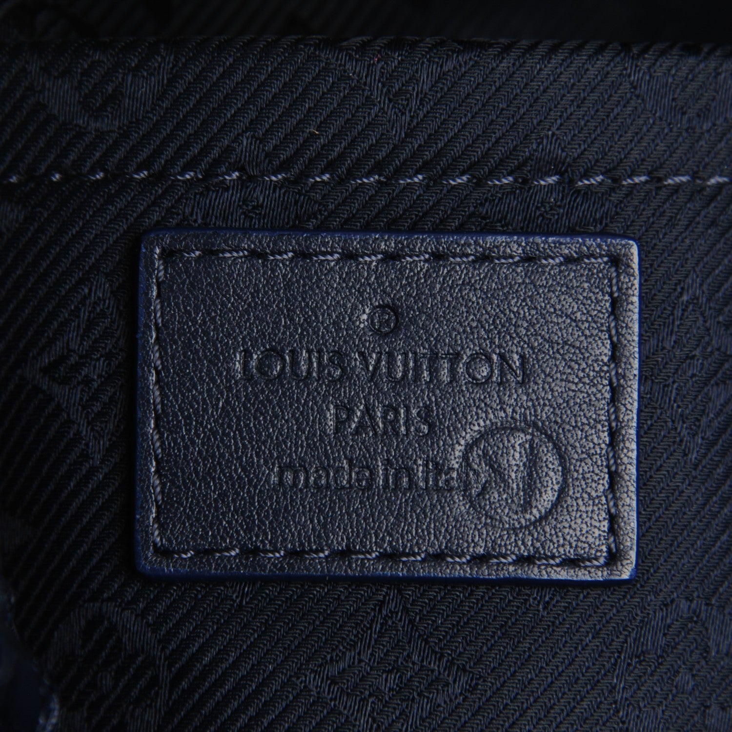 Louis Vuitton Calfskin Quilted Monogram Altair Clutch Navy 6 of 8