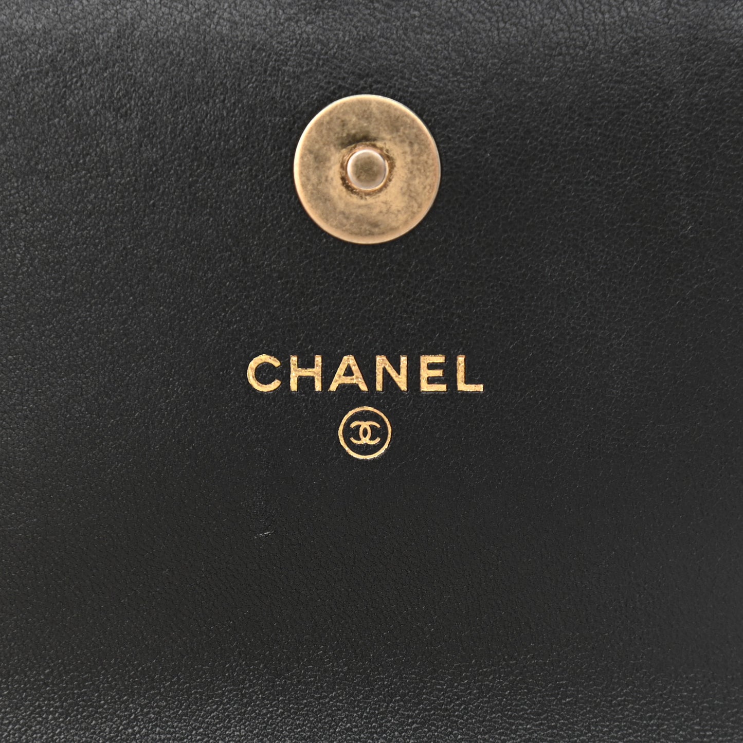 Lambskin Quilted Chanel 19 Phone Holder With Chain Black