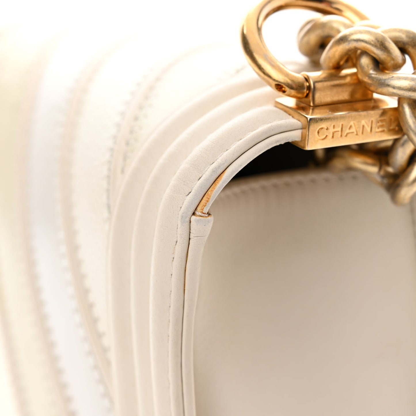 Caviar Suede Calfskin Chevron New Medium Boy Flap White
