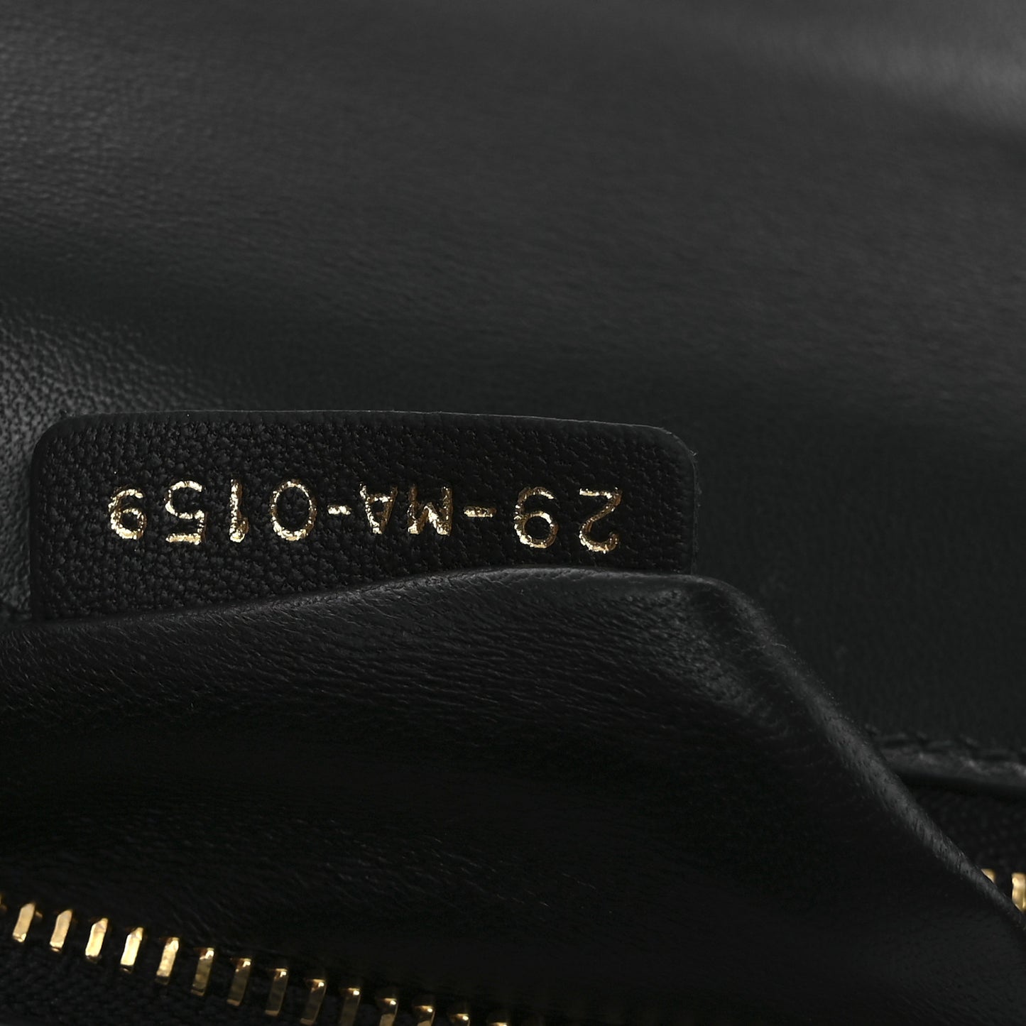 Box Calfskin 30 Montaigne Flap Bag Black