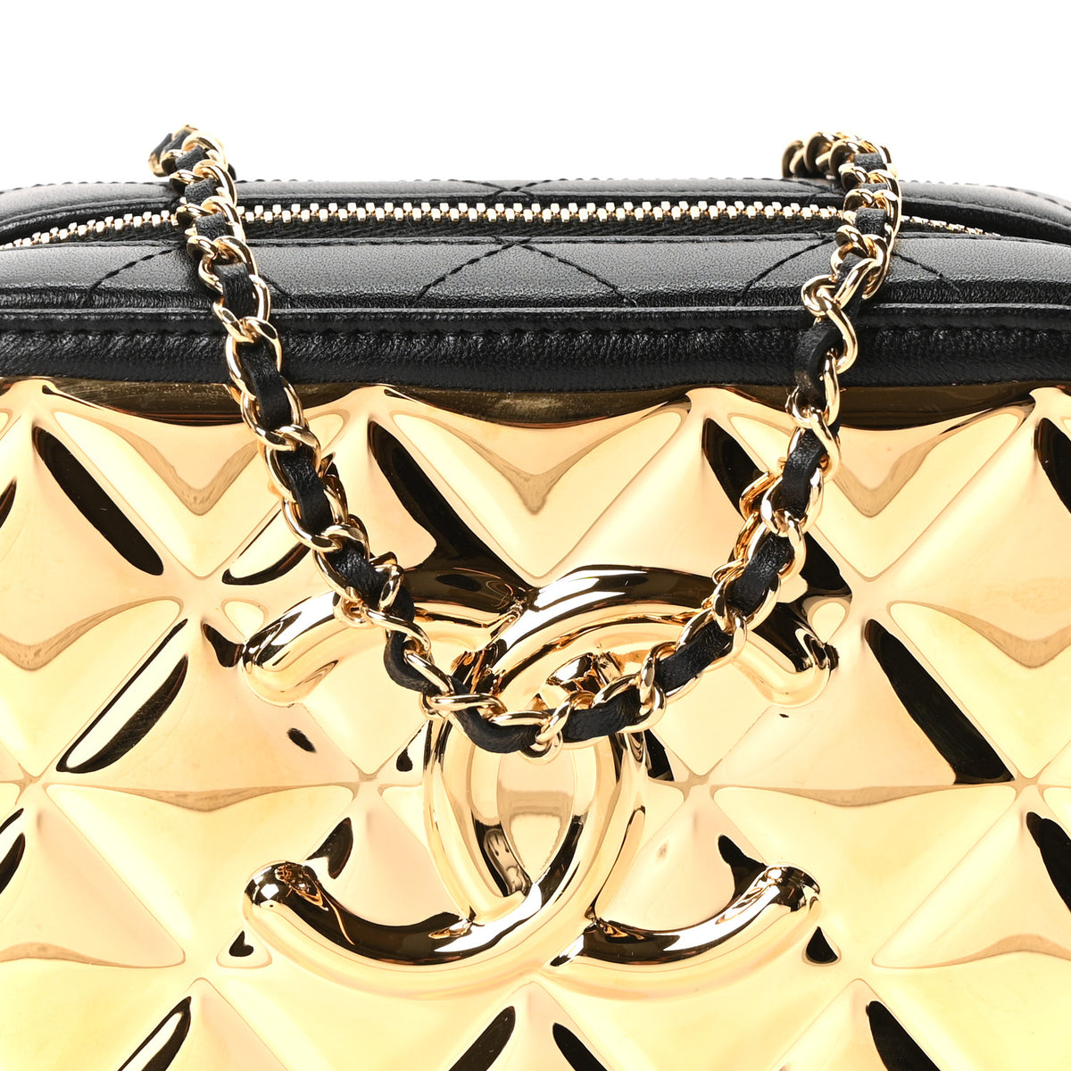 Lambskin Quilted Golden Plate Clutch With Chain Black