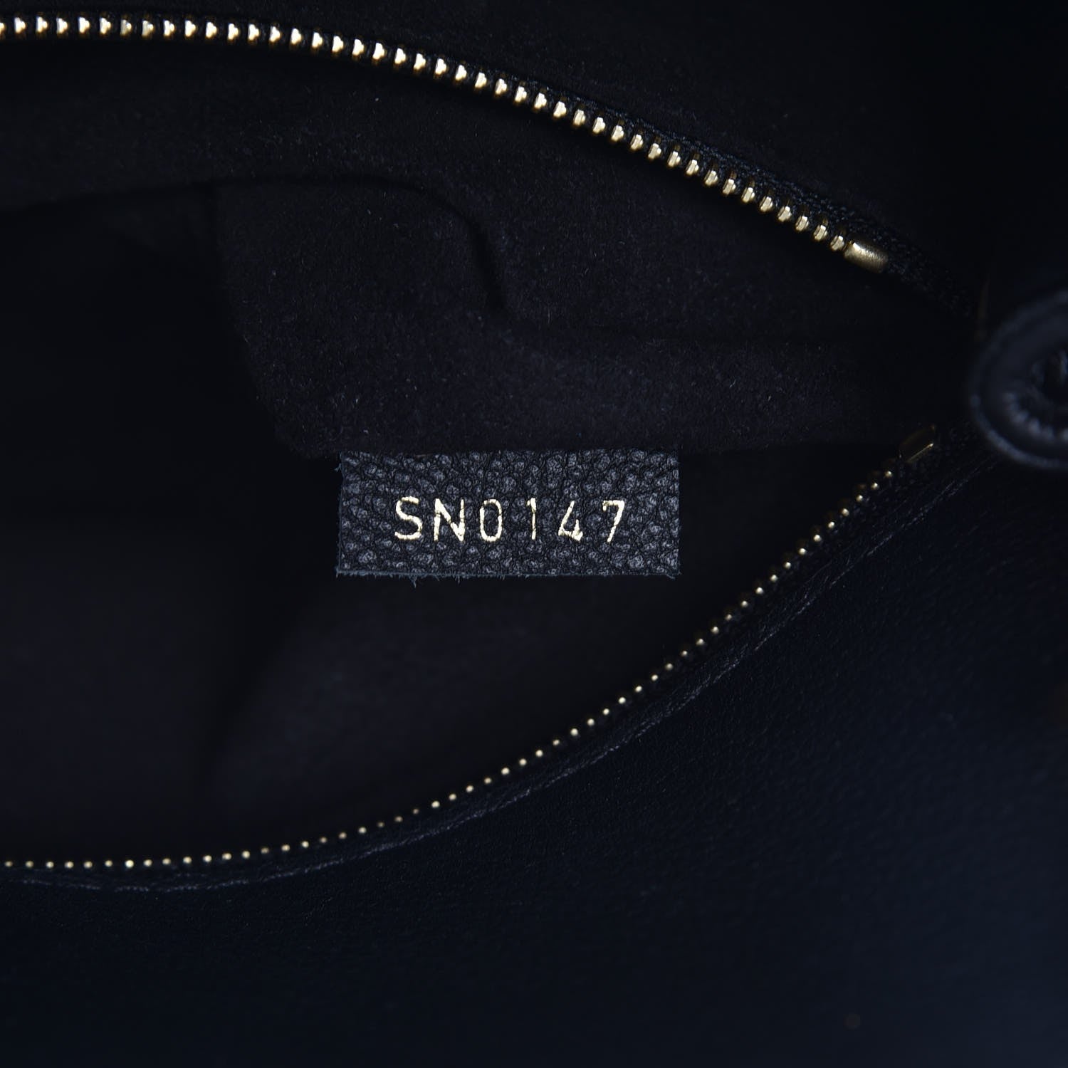 Louis Vuitton Monogram Florine Black 8 of 8