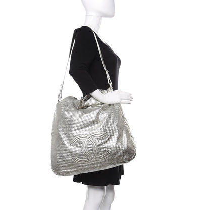 Chanel Metallic Glazed Calfskin Perforated Medium Rodeo Drive Tote Silver 2 of 14