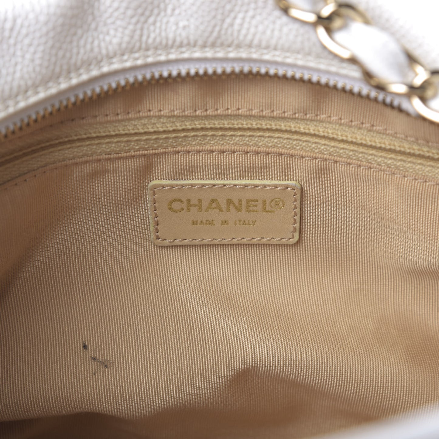 Caviar Quilted Petit Timeless Tote PTT White
