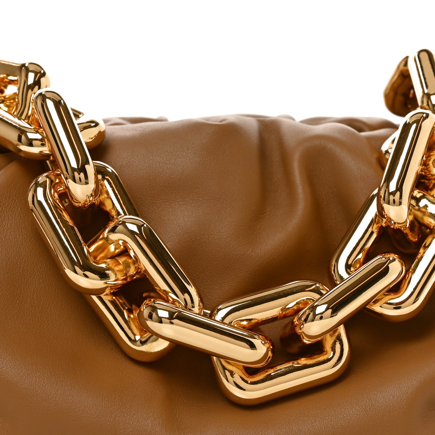 Calfskin The Pouch Chain Cammello