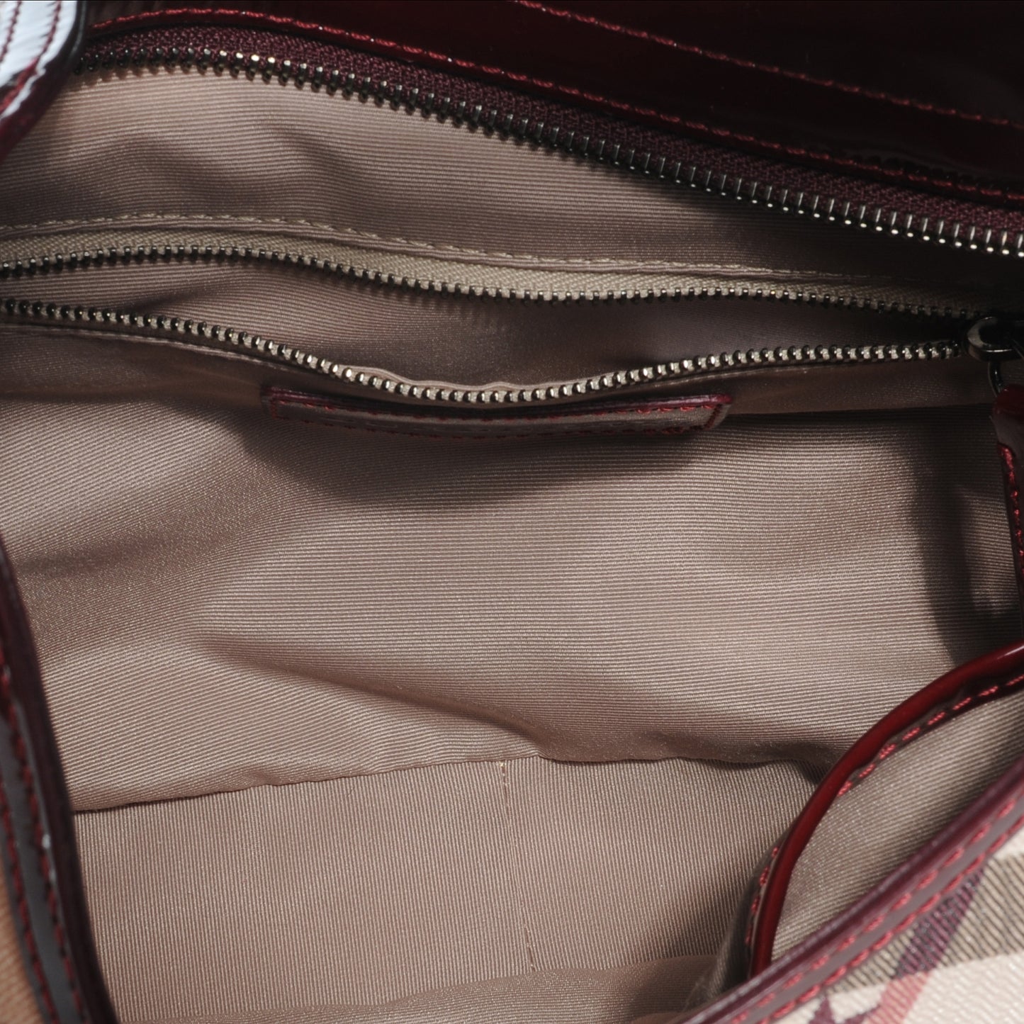 Patent Supernova Check Stars Small Hernville Hobo Berry Red