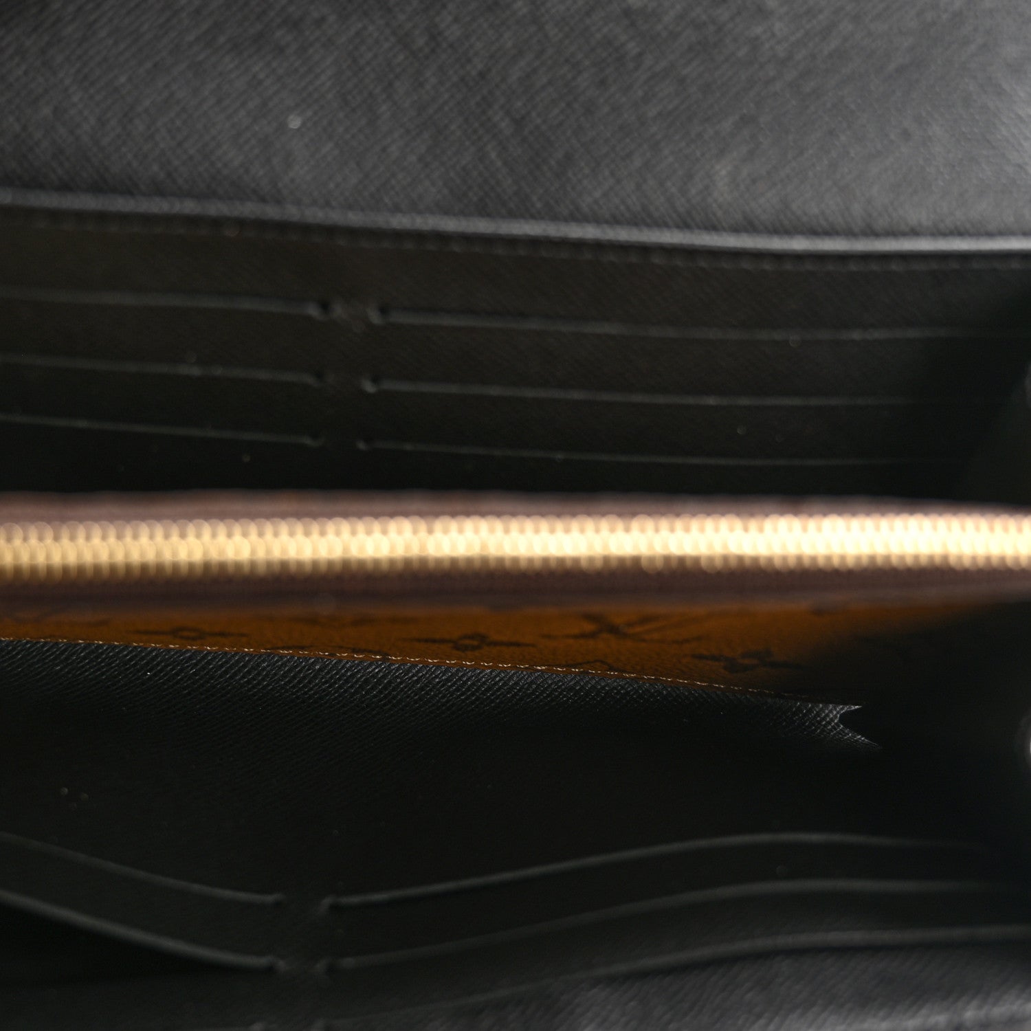 Louis Vuitton Reverse Monogram Giant Sarah Wallet 6 of 10