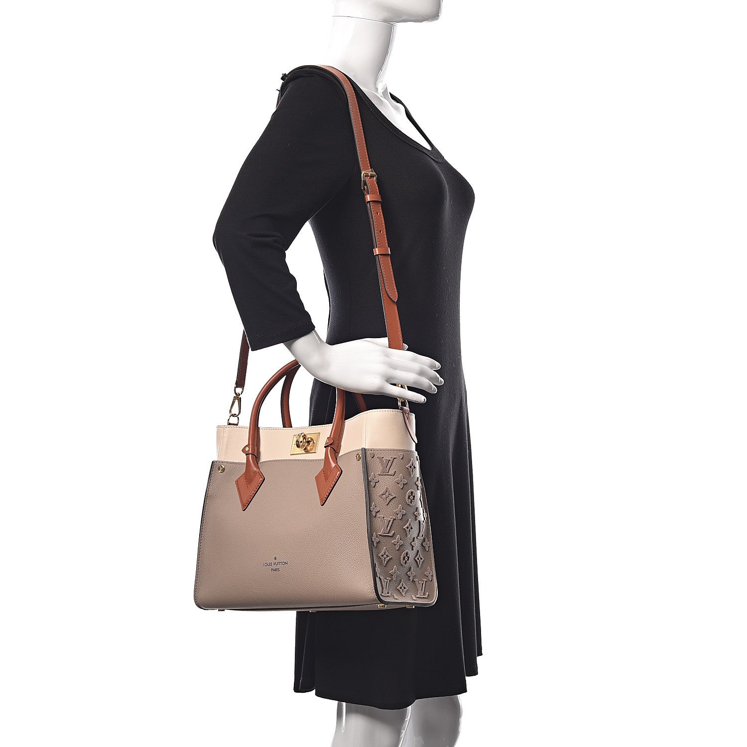 Louis Vuitton Calfskin Monogram Tufting On My Side Galet 2 of 12