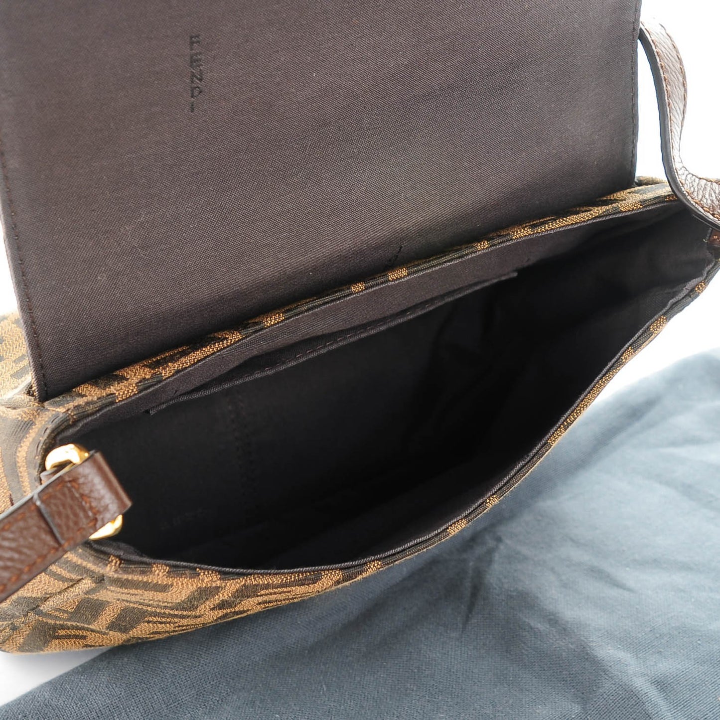 Zucca Vitello Artic Small Messenger Bag Tobacco Castagna