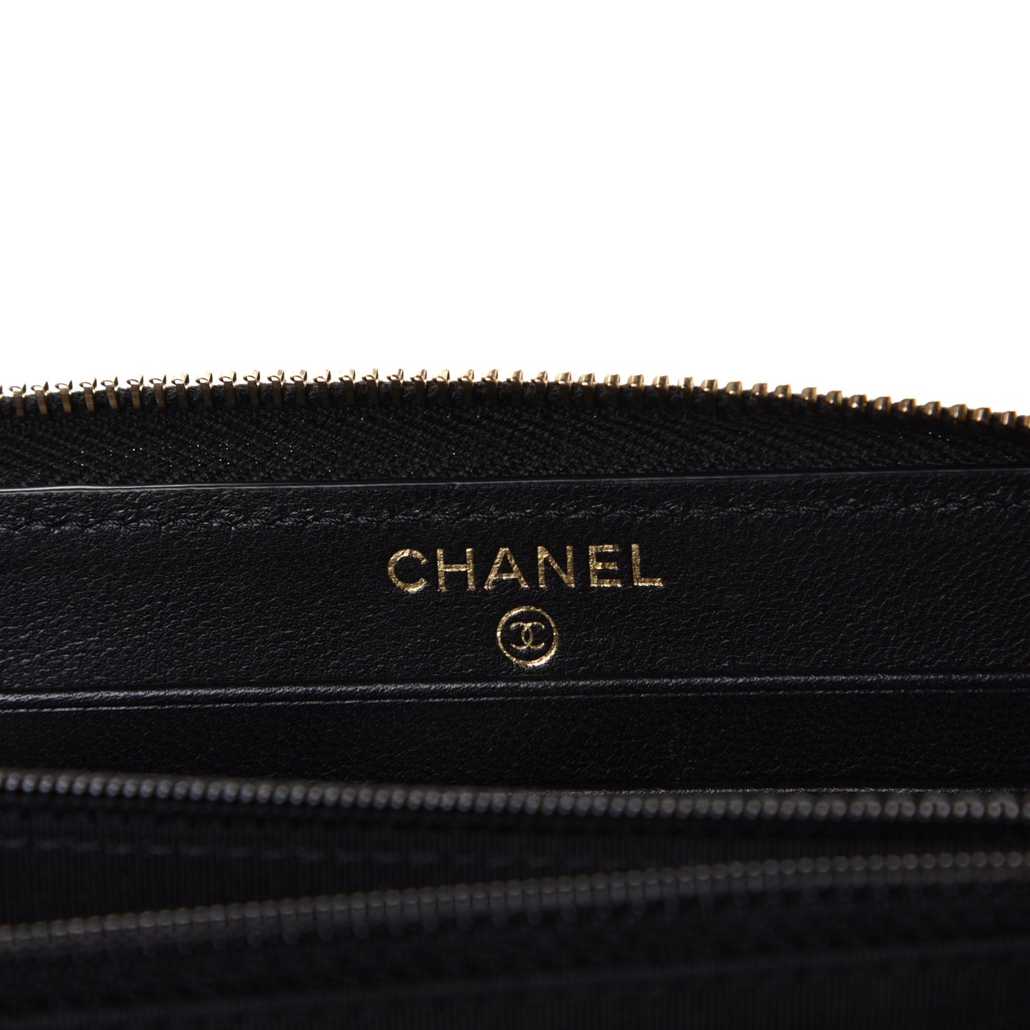 Shiny Goatskin Quilted Chanel 19 Long Zipped Around Wallet Black