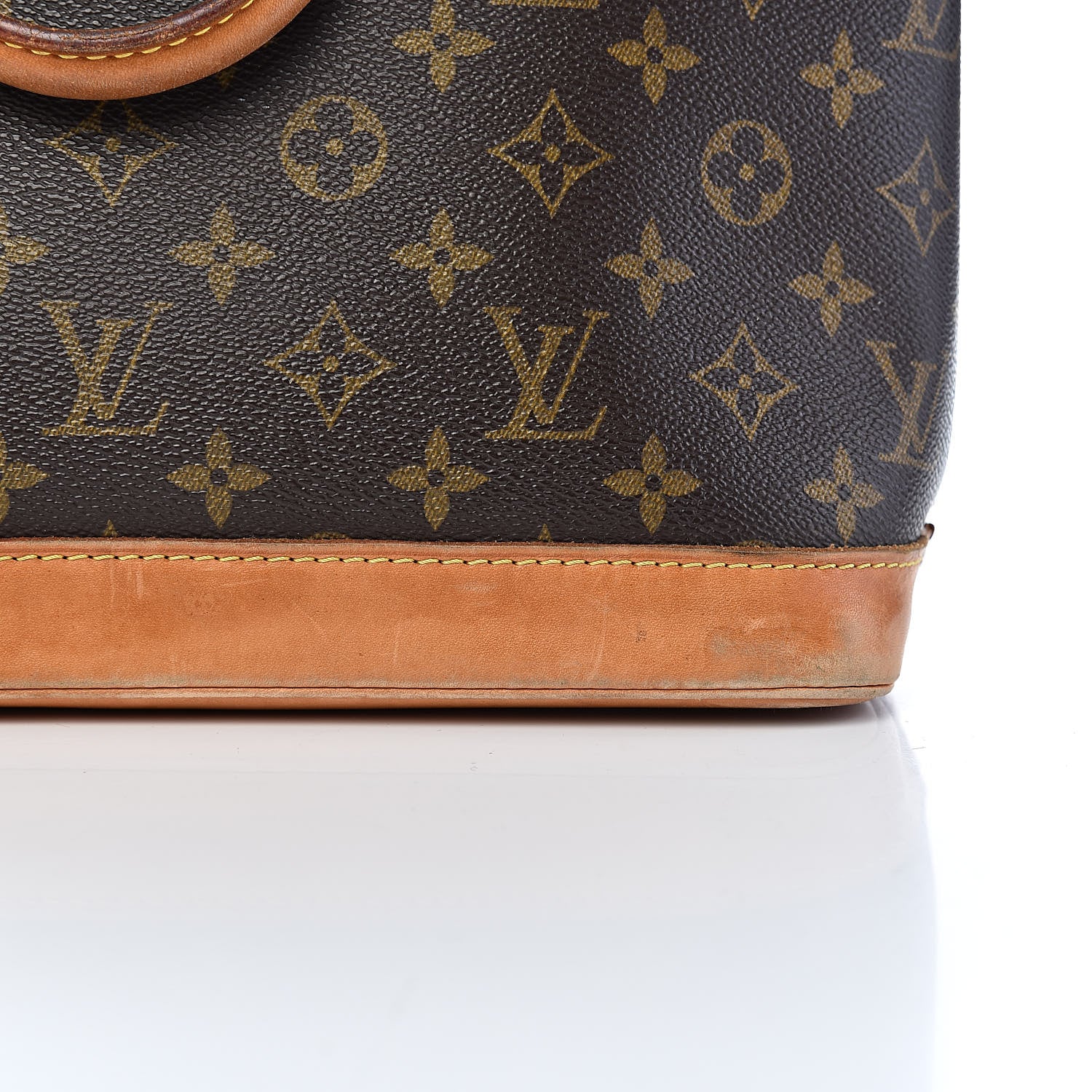 Louis Vuitton Monogram Alma PM 18 of 19