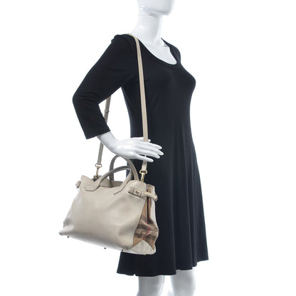 Burberry Smooth Calfskin Medium Banner Tote Off White 3 of 18
