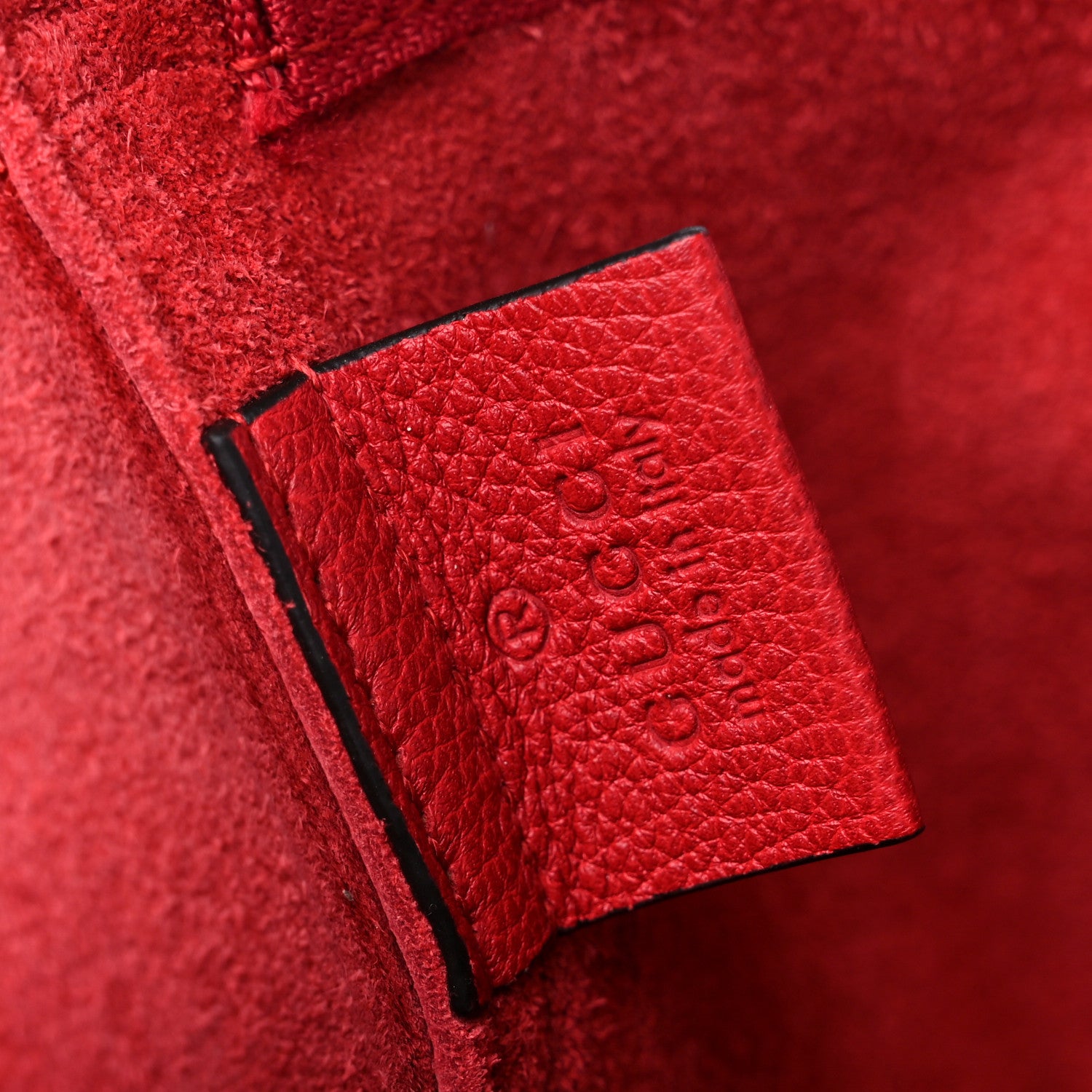 Gucci Pebbled Calfskin Medium Logo Portfolio Clutch Hibiscus Red 6 of 9