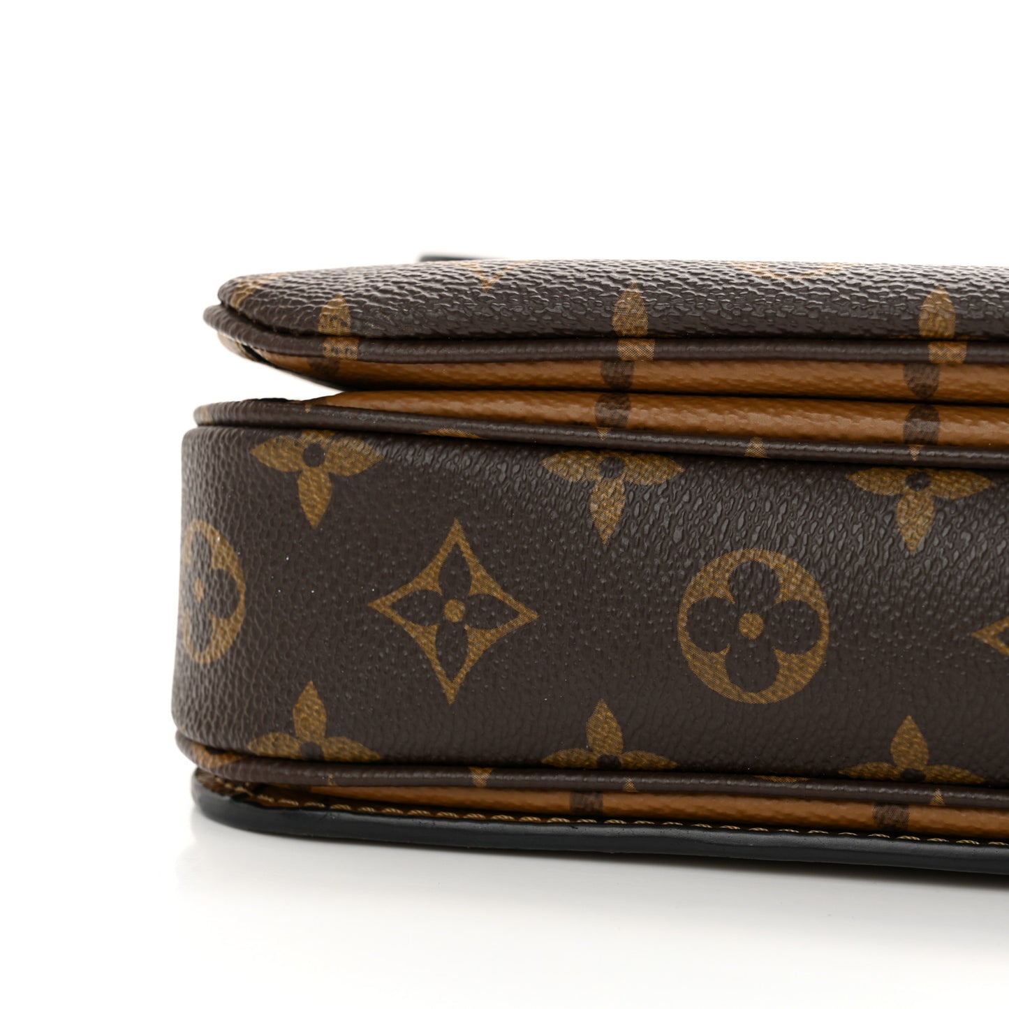Reverse Monogram Pochette Metis