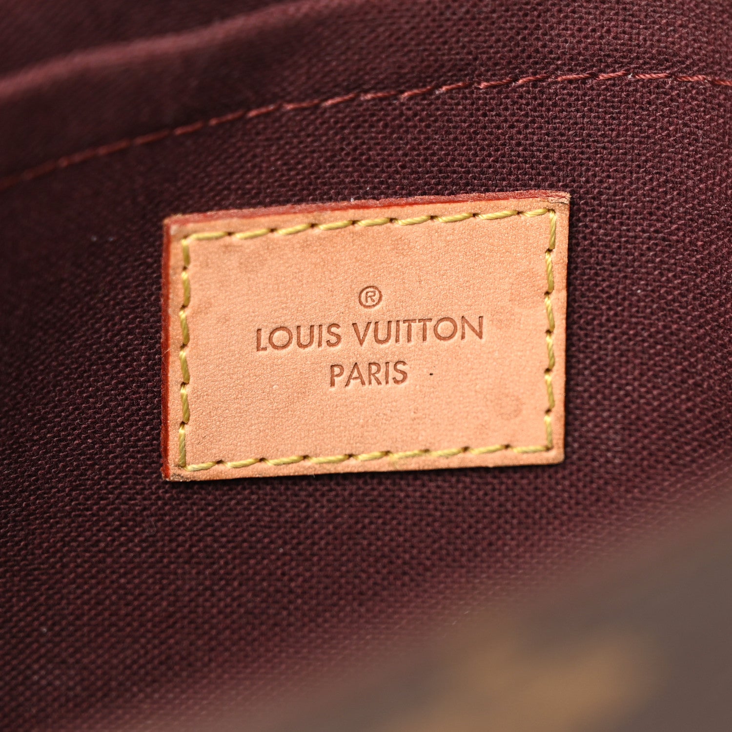Louis Vuitton Monogram Favorite PM 6 of 18