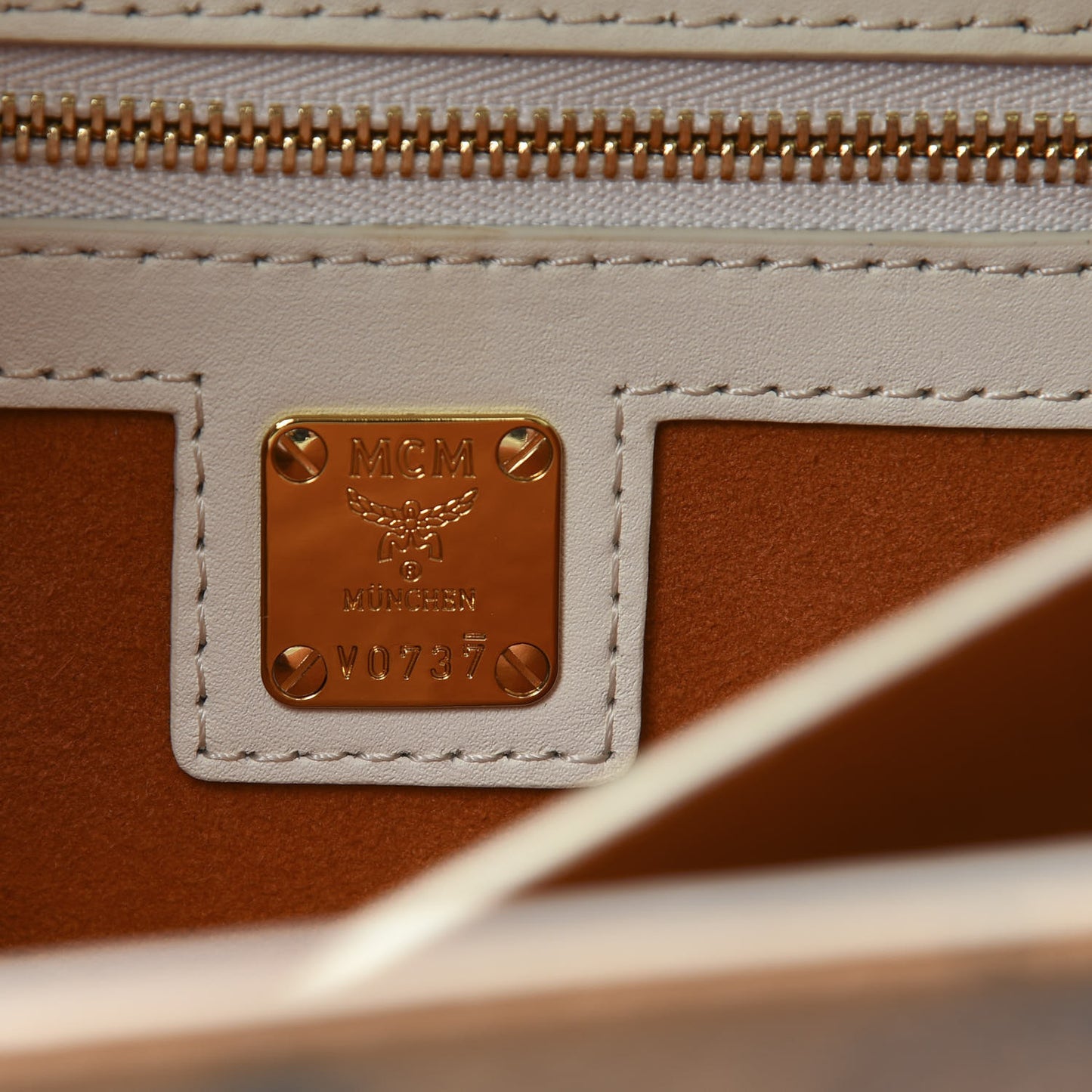 Visetos Calfskin Small Patricia Crossbody Bag Cognac White