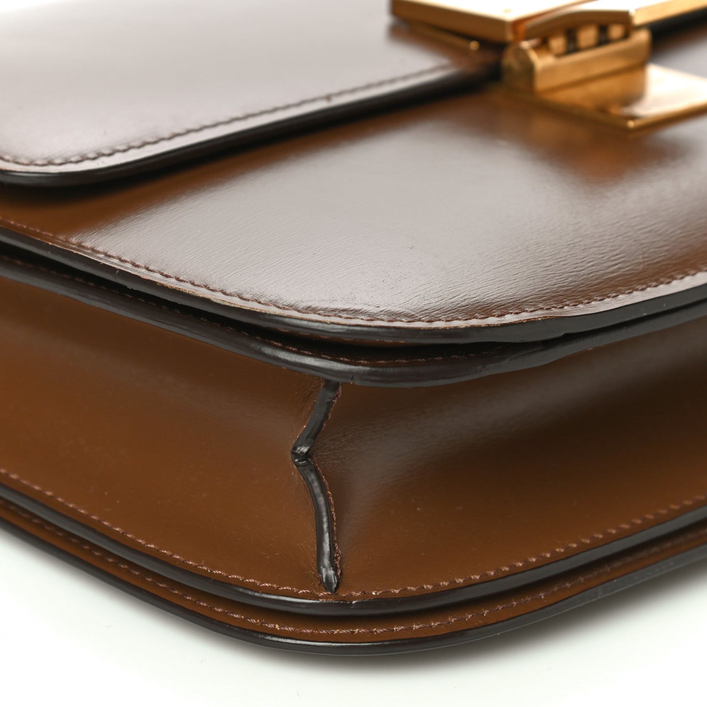 Box Calfskin Medium Classic Box Flap Bag Camel