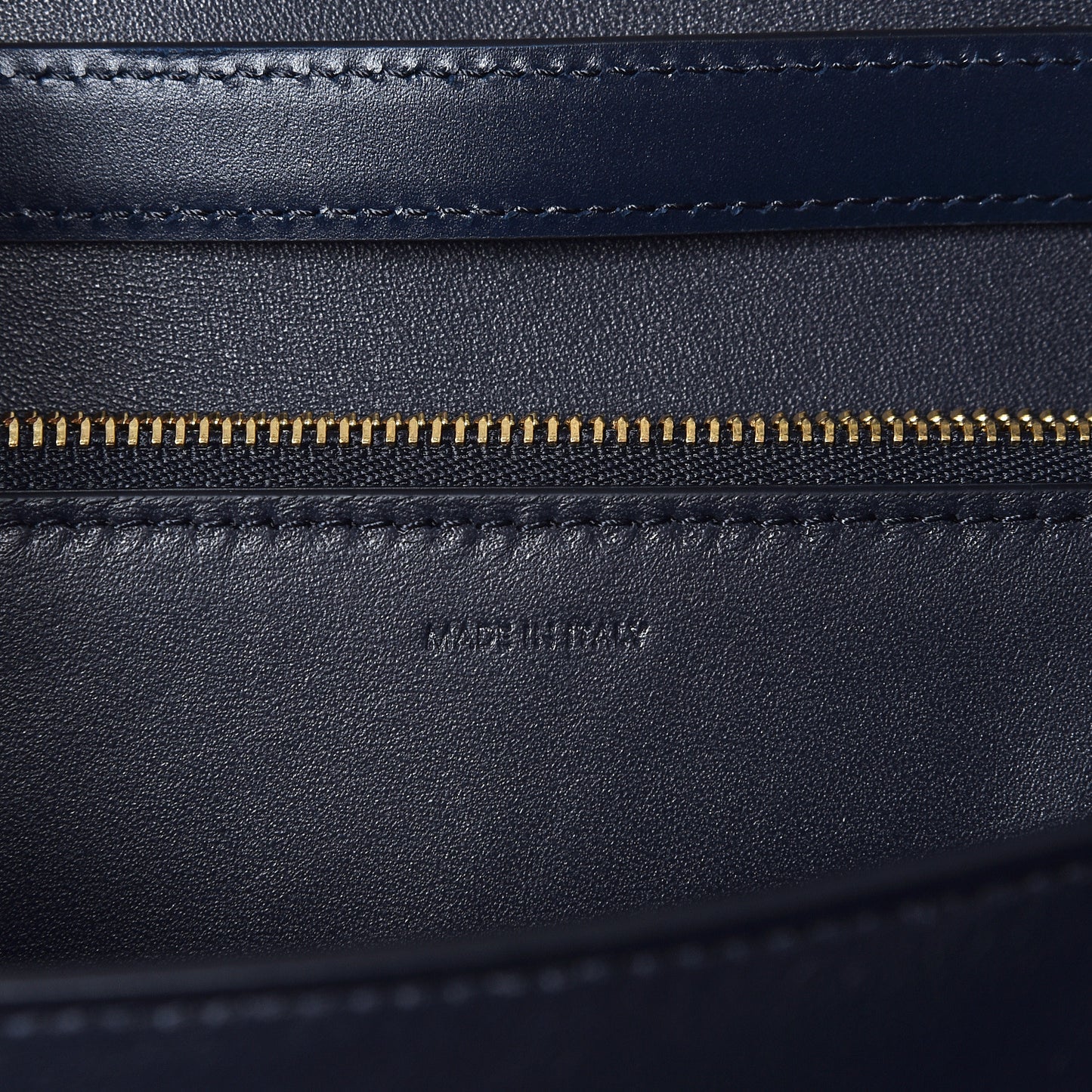 Box Calfskin Medium Classic Box Flap Bag Navy