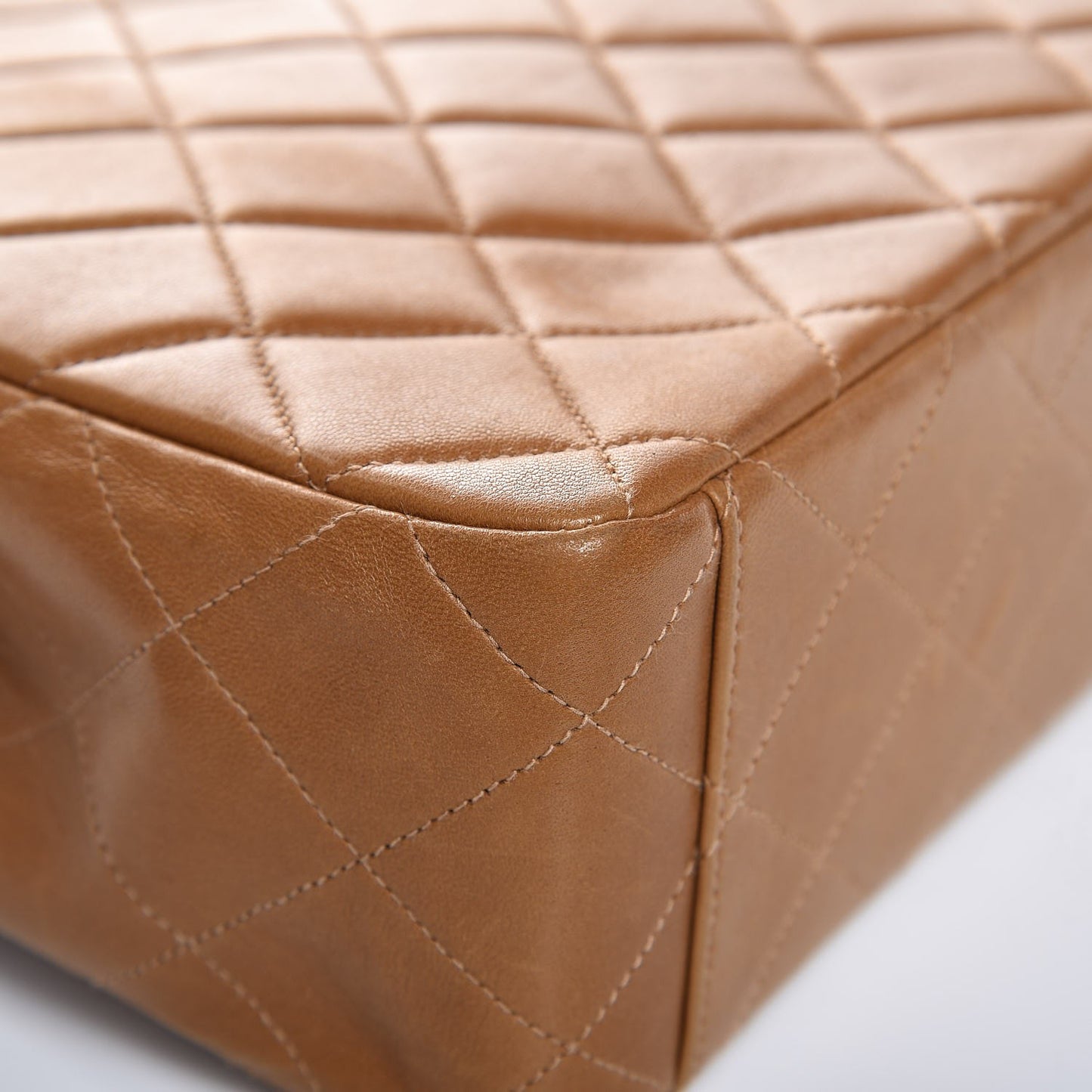 Lambskin Tortoise Chain Square Flap Camel